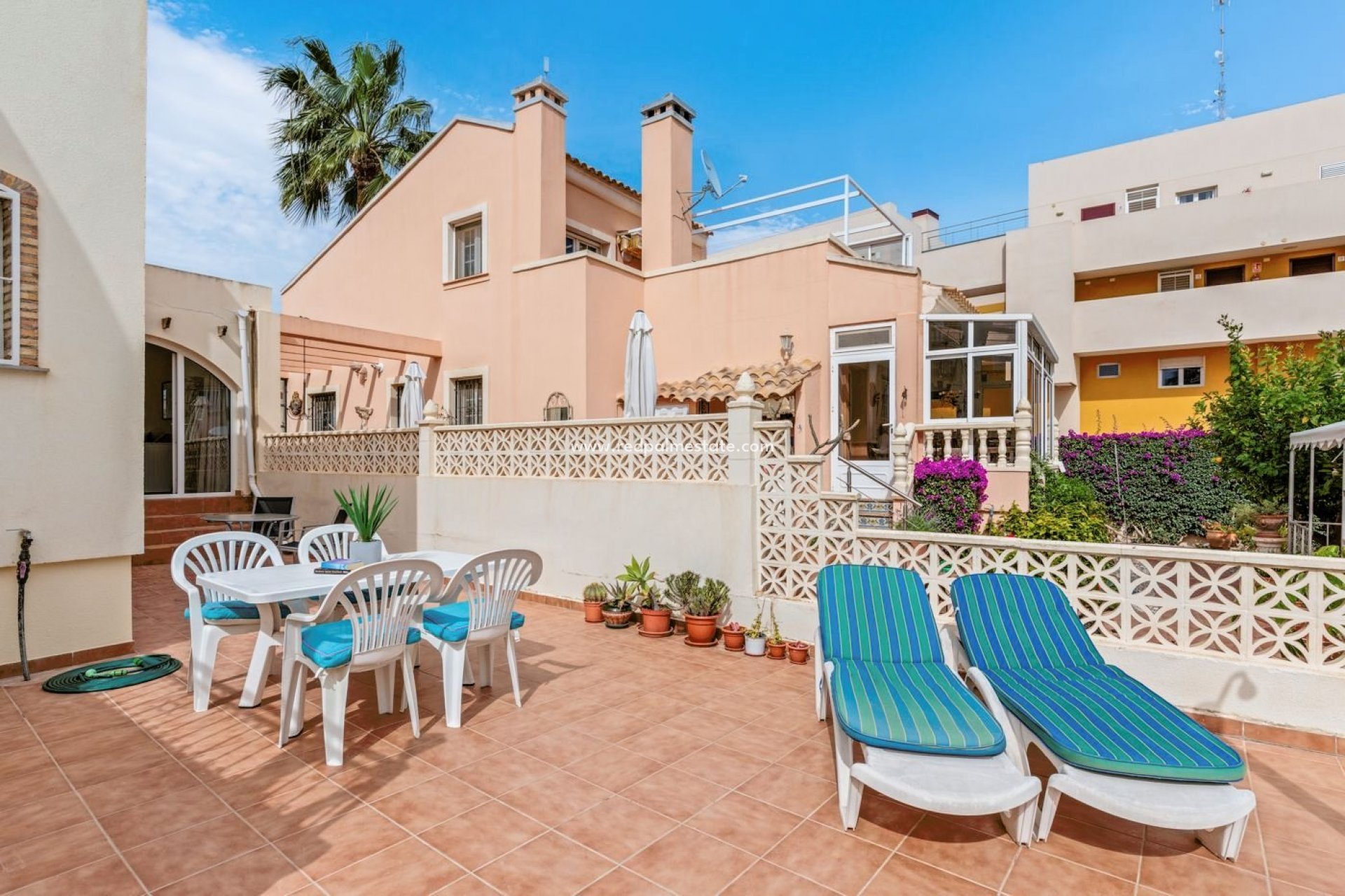 Återförsäljning - Villa -
Orihuela Costa - Playa Flamenca