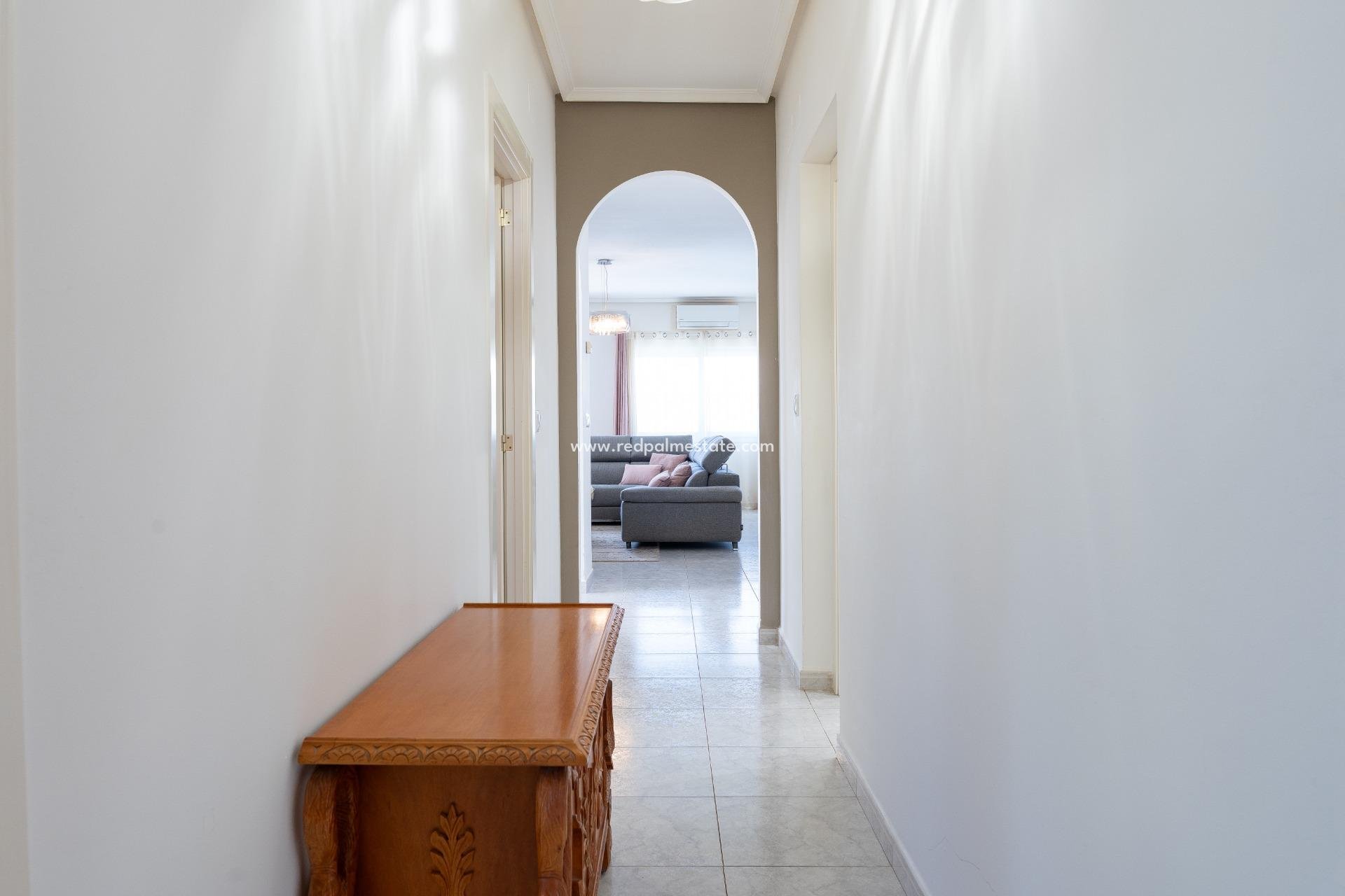 Återförsäljning - Villa -
Orihuela Costa - Playa Flamenca