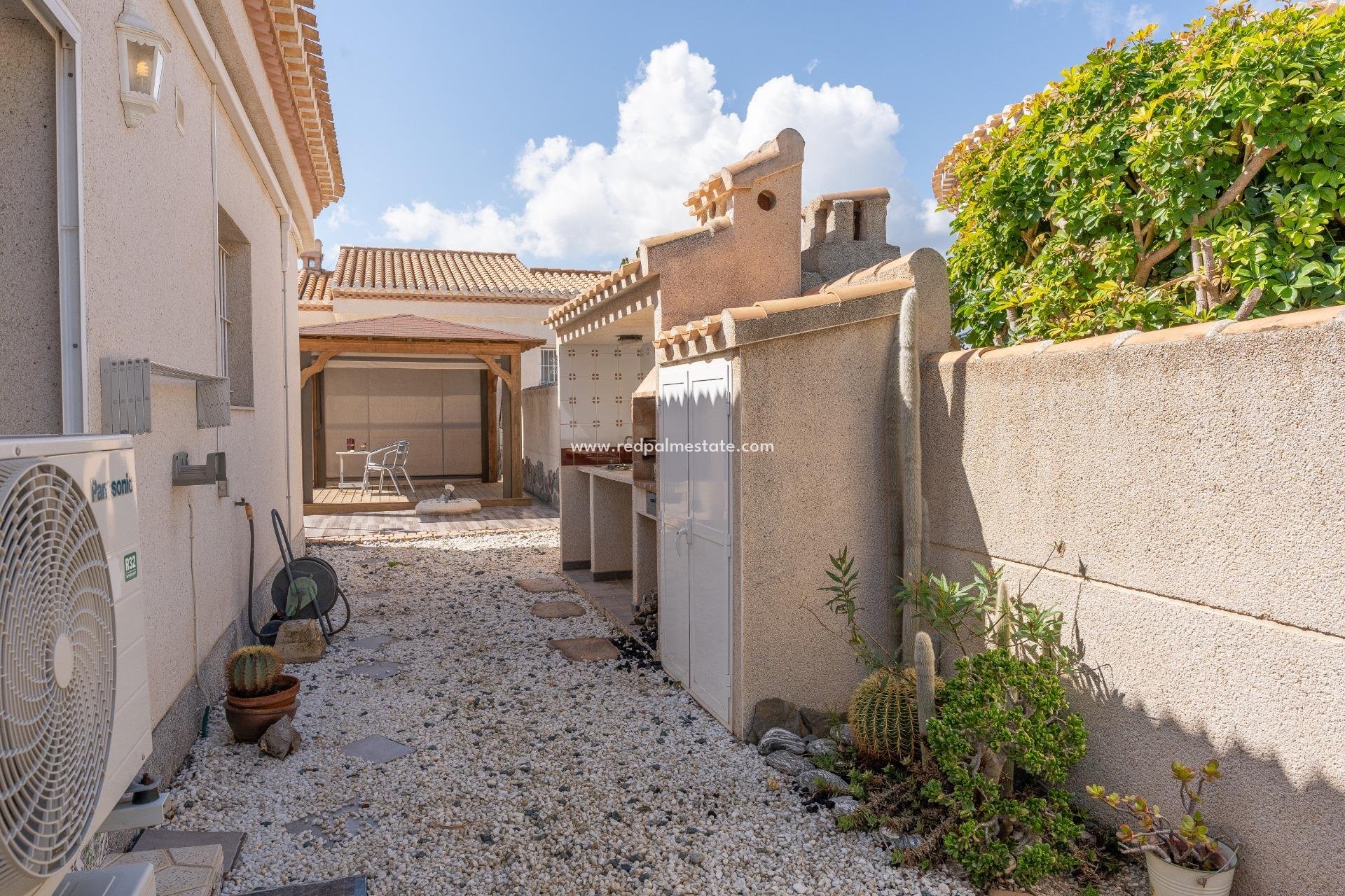 Återförsäljning - Villa -
Orihuela Costa - Playa Flamenca