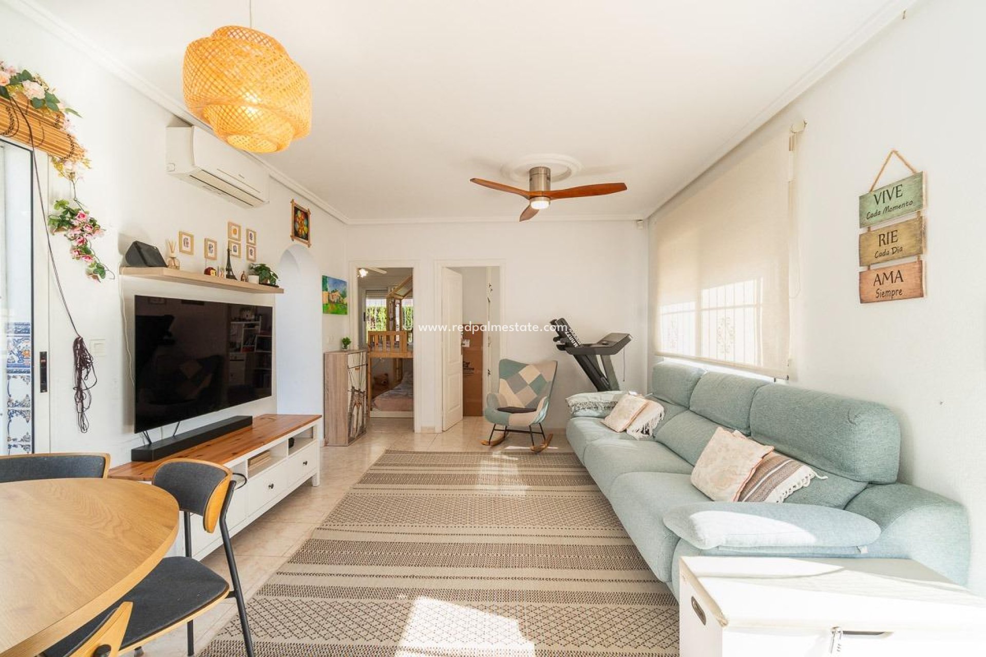 Återförsäljning - Villa -
Orihuela Costa - Punta prima