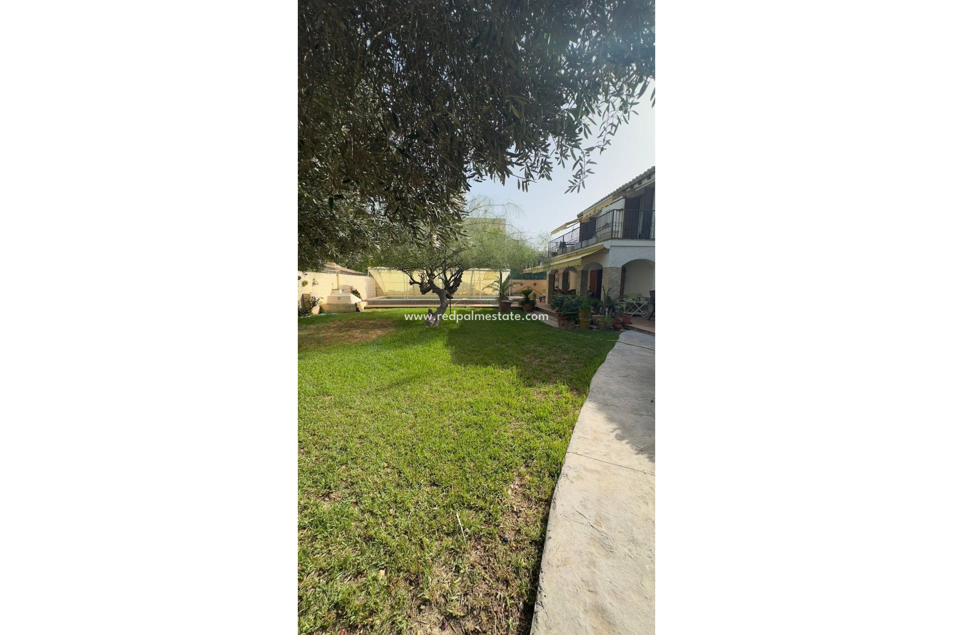 Återförsäljning - Villa -
Orihuela Costa - Punta prima