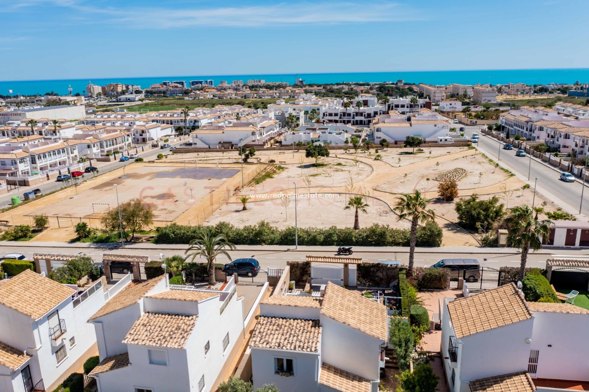 Återförsäljning - Villa -
Orihuela Costa - Punta Prima