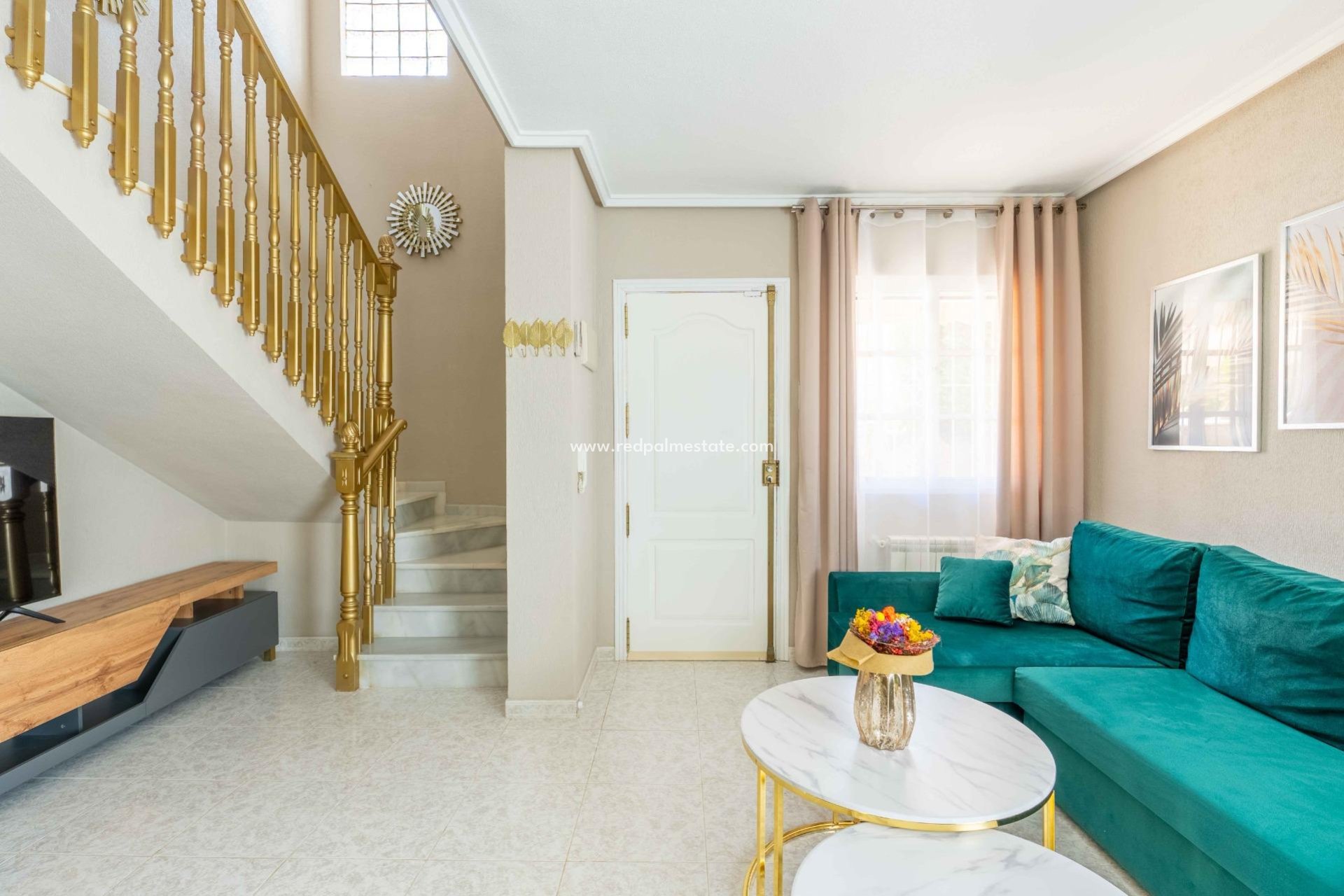 Återförsäljning - Villa -
Orihuela Costa - Punta prima