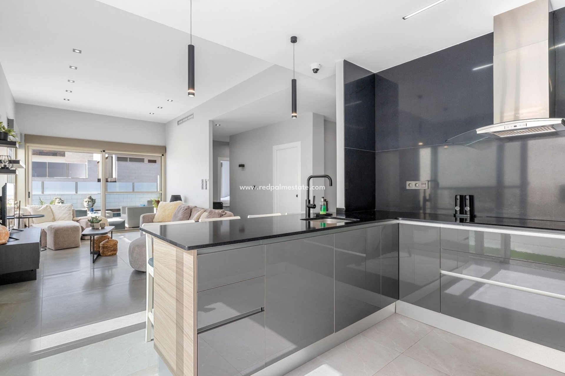 Återförsäljning - Villa -
Orihuela Costa - Villamartín