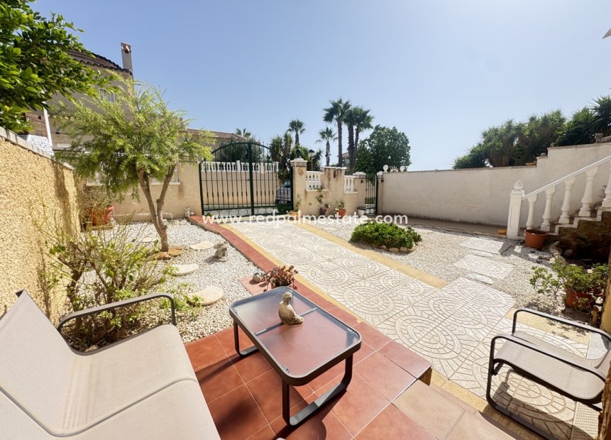Återförsäljning - Villa -
Orihuela Costa - Villamartín