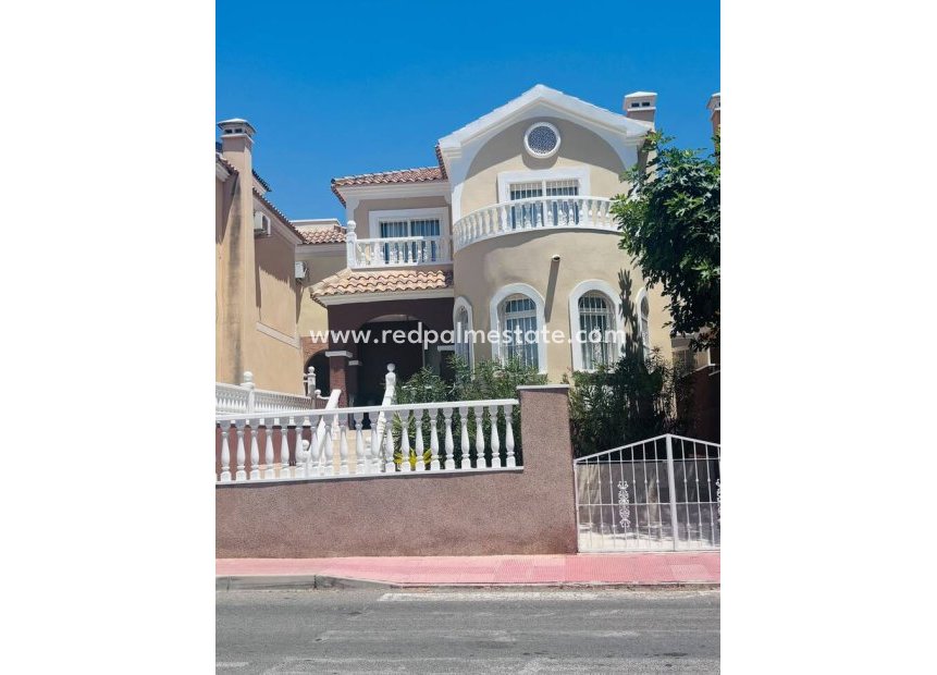 Återförsäljning - Villa -
Orihuela Costa - Villamartín