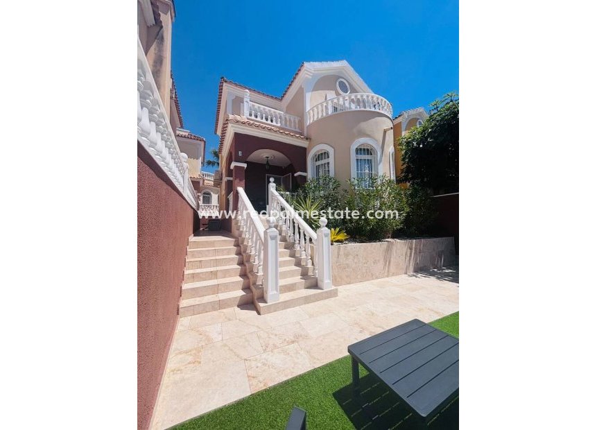 Återförsäljning - Villa -
Orihuela Costa - Villamartín