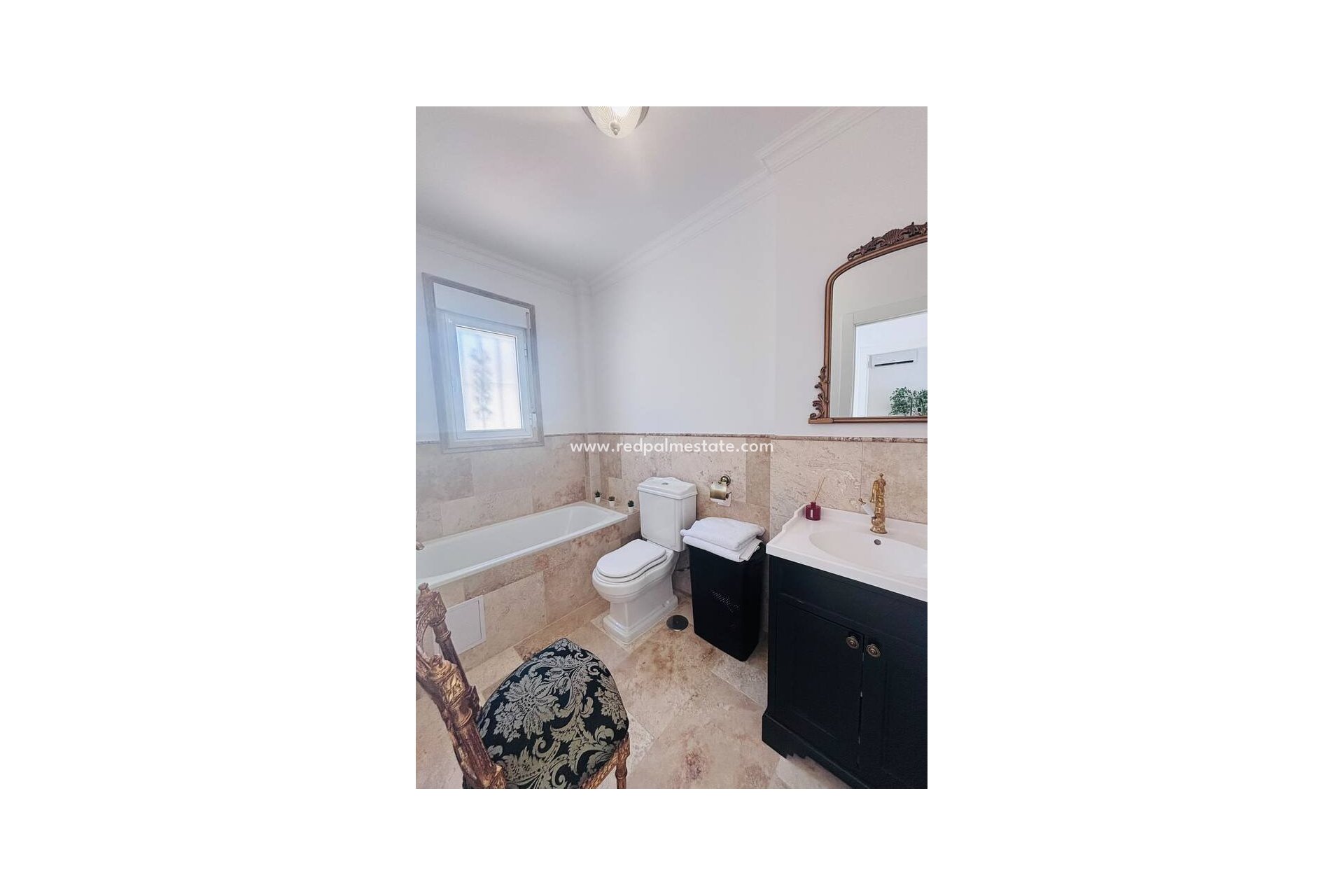 Återförsäljning - Villa -
Orihuela Costa - Villamartín