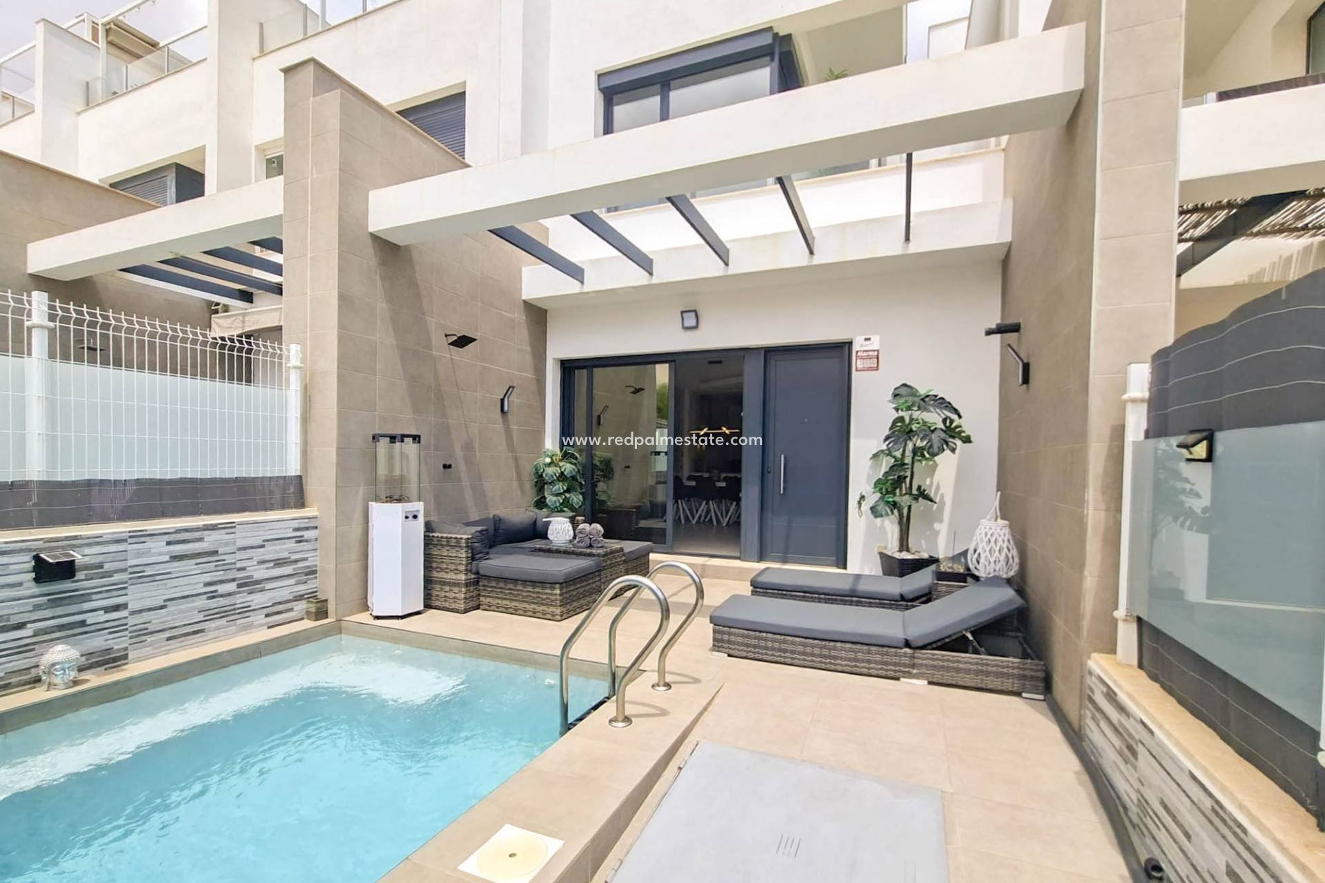 Återförsäljning - Villa -
Orihuela Costa - Villamartín