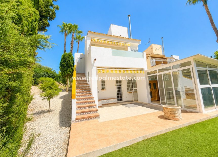Återförsäljning - Villa -
Orihuela Costa - Villamartín
