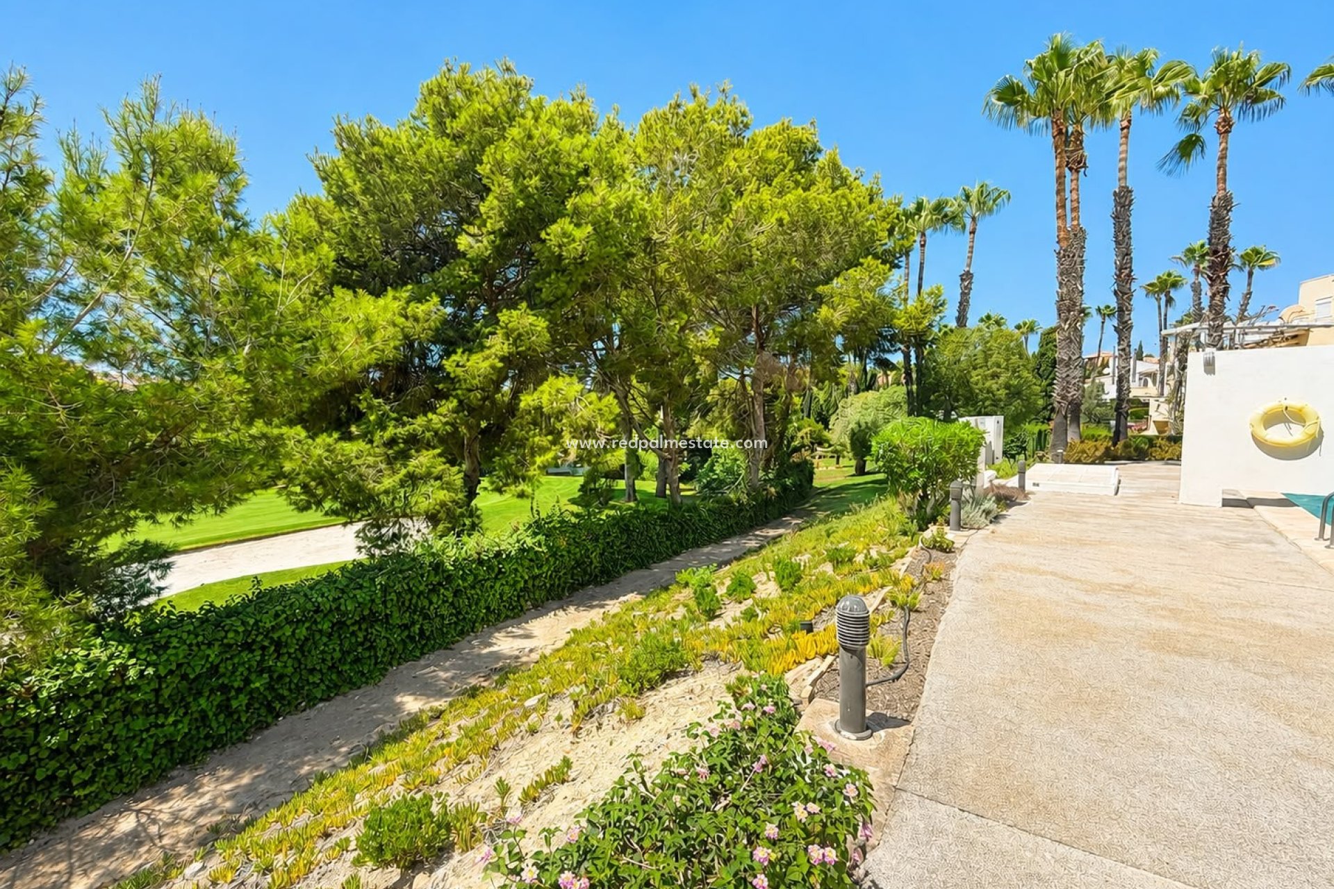 Återförsäljning - Villa -
Orihuela Costa - Villamartín
