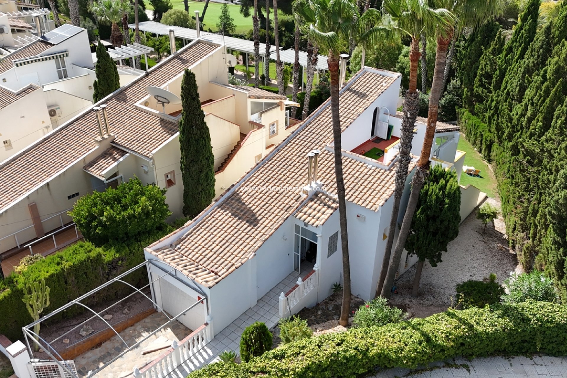 Återförsäljning - Villa -
Orihuela Costa - Villamartín