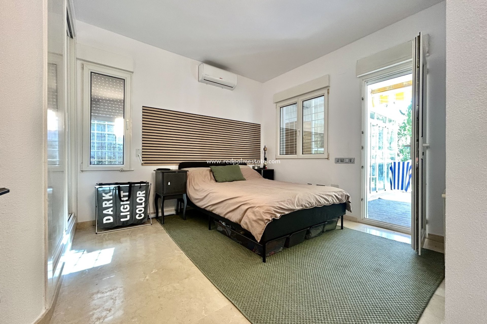 Återförsäljning - Villa -
Orihuela Costa - Villamartín