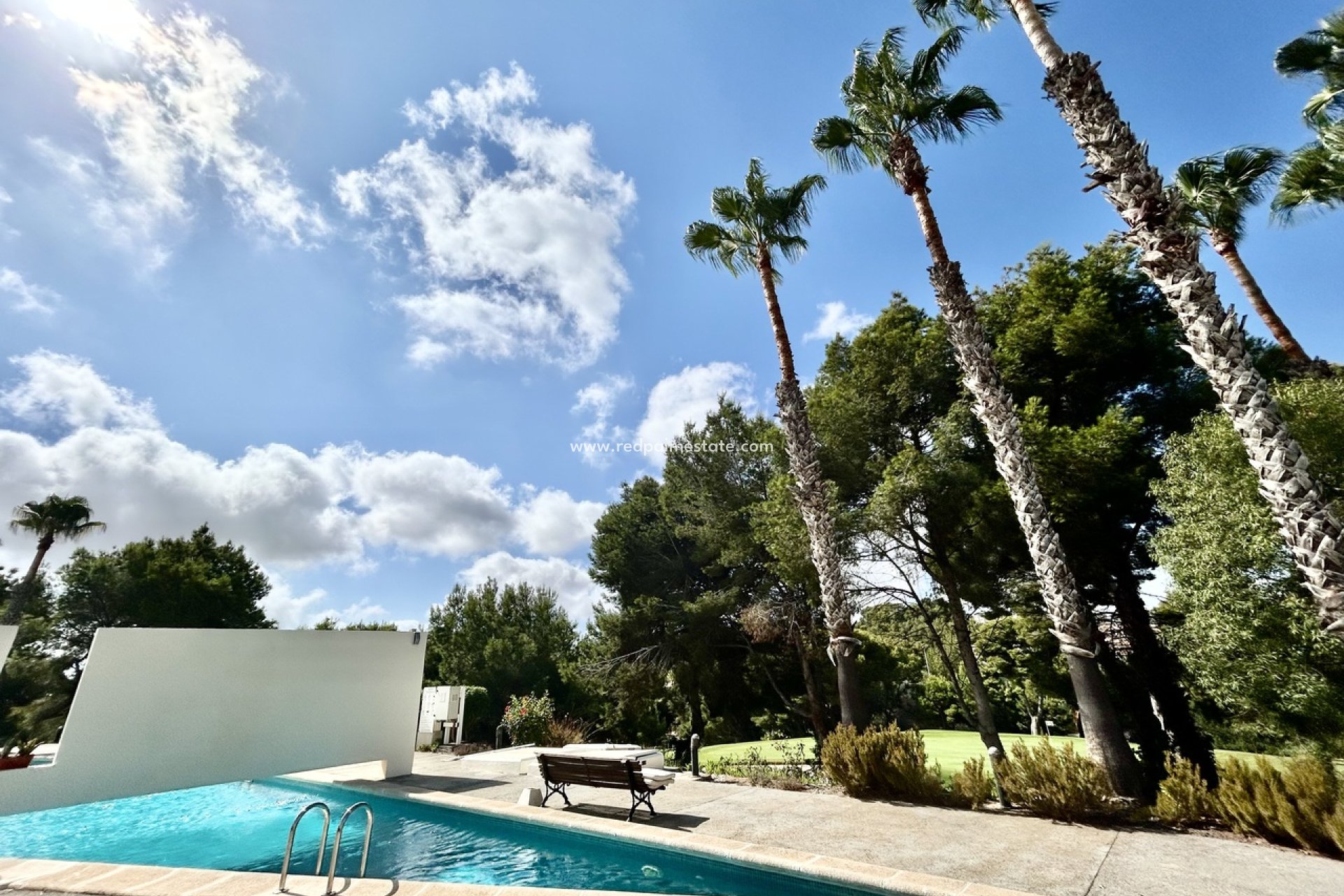 Återförsäljning - Villa -
Orihuela Costa - Villamartín
