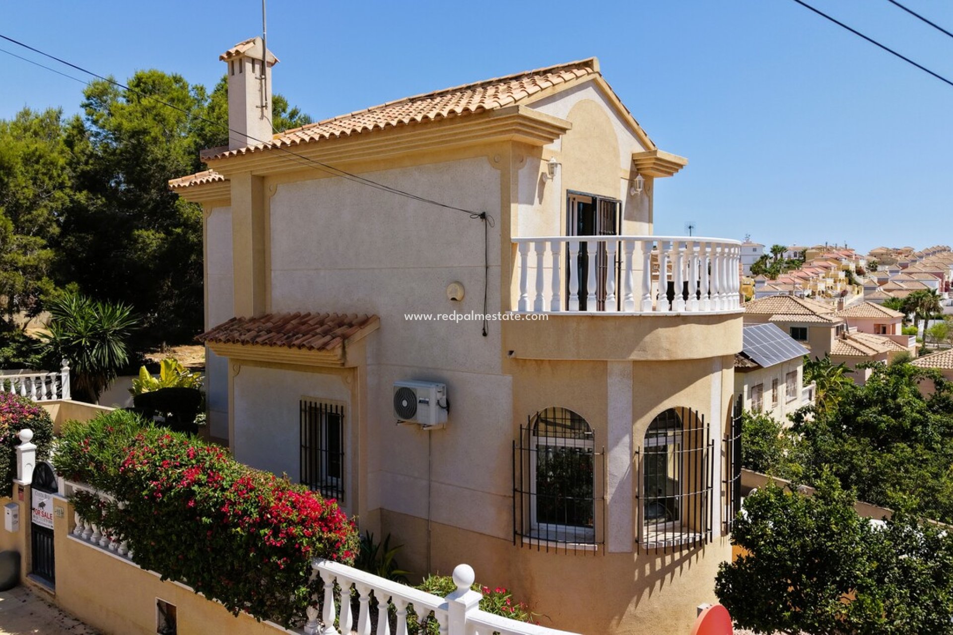 Återförsäljning - Villa -
Orihuela Costa - Villamartín
