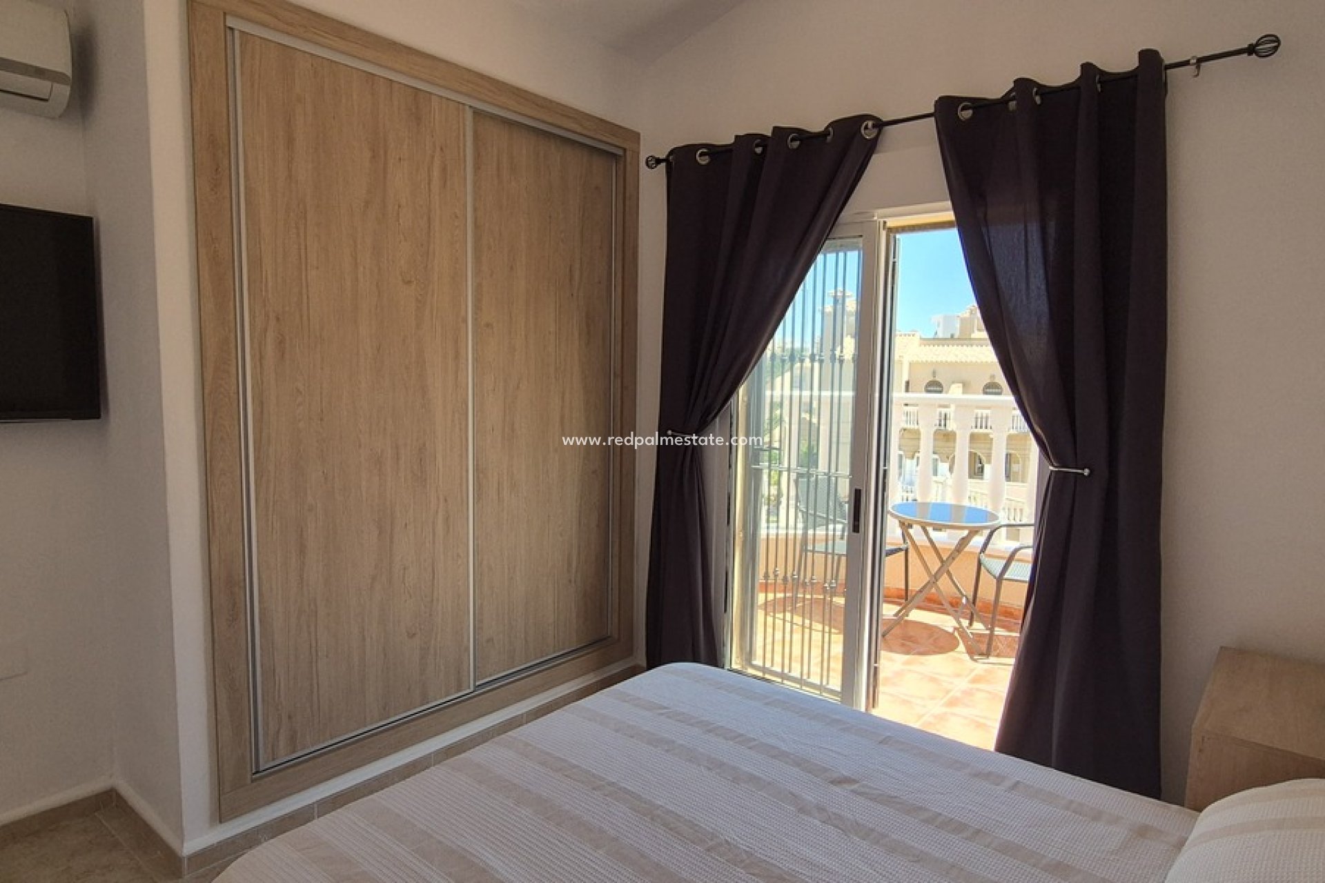 Återförsäljning - Villa -
Orihuela Costa - Villamartín