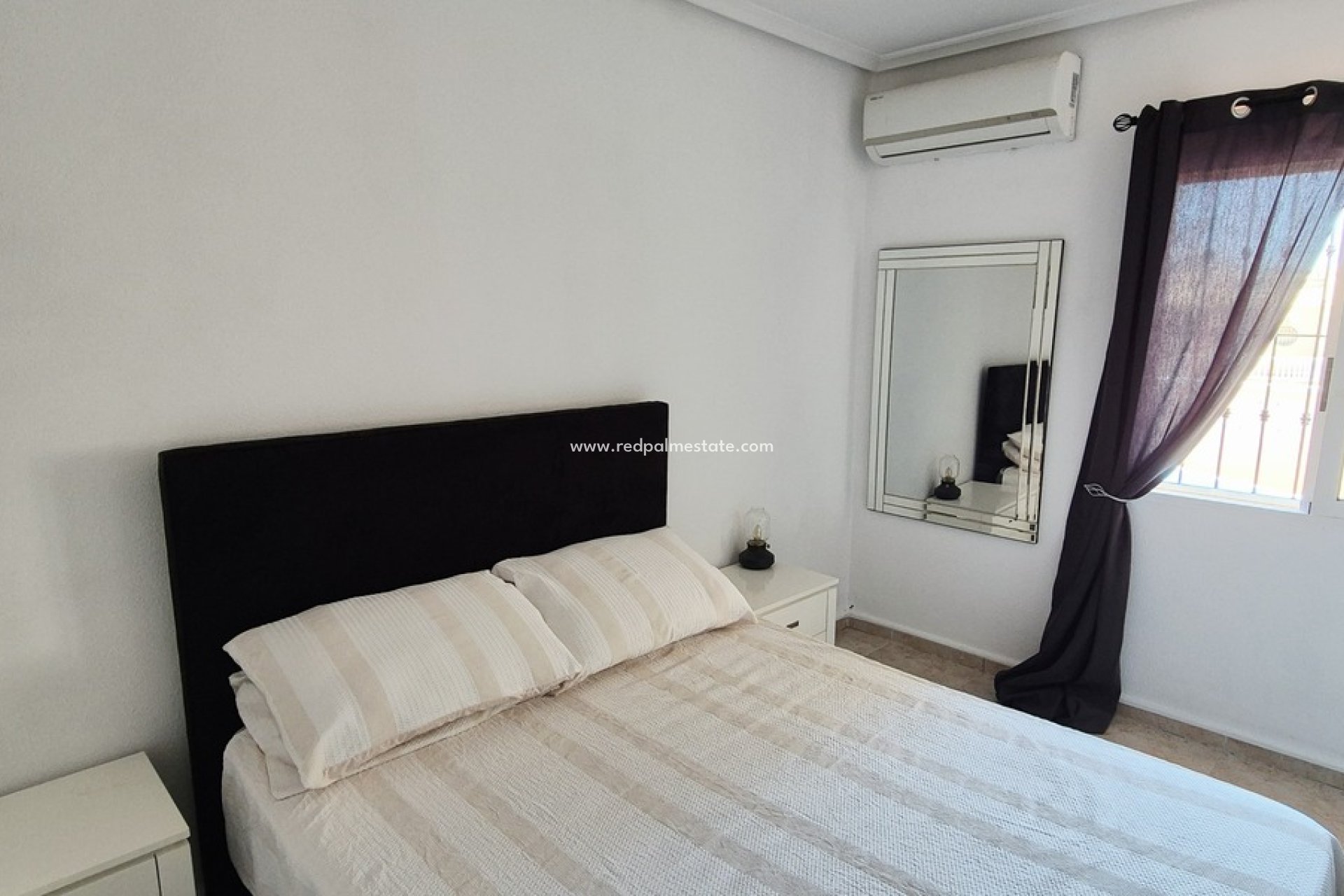 Återförsäljning - Villa -
Orihuela Costa - Villamartín
