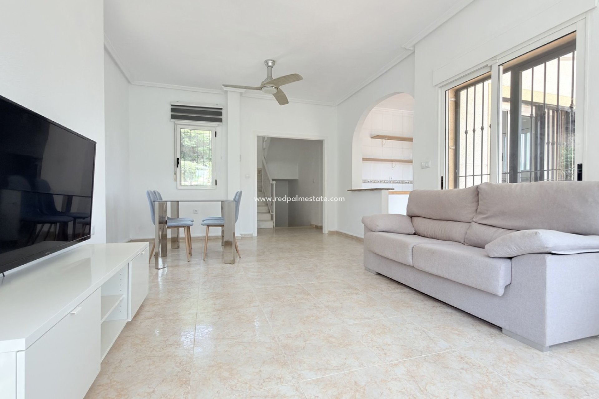 Återförsäljning - Villa -
Orihuela Costa - Villamartín