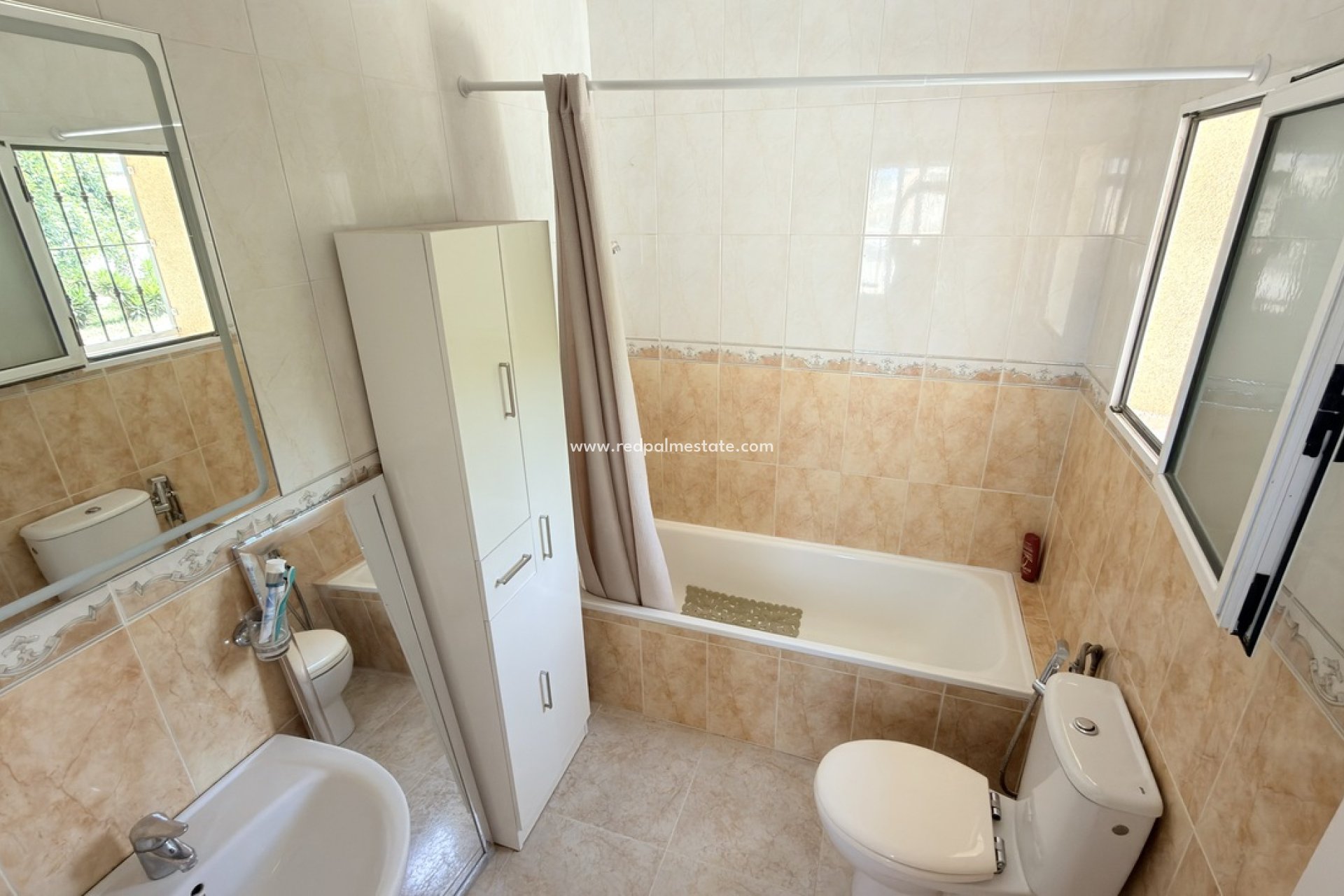 Återförsäljning - Villa -
Orihuela Costa - Villamartín