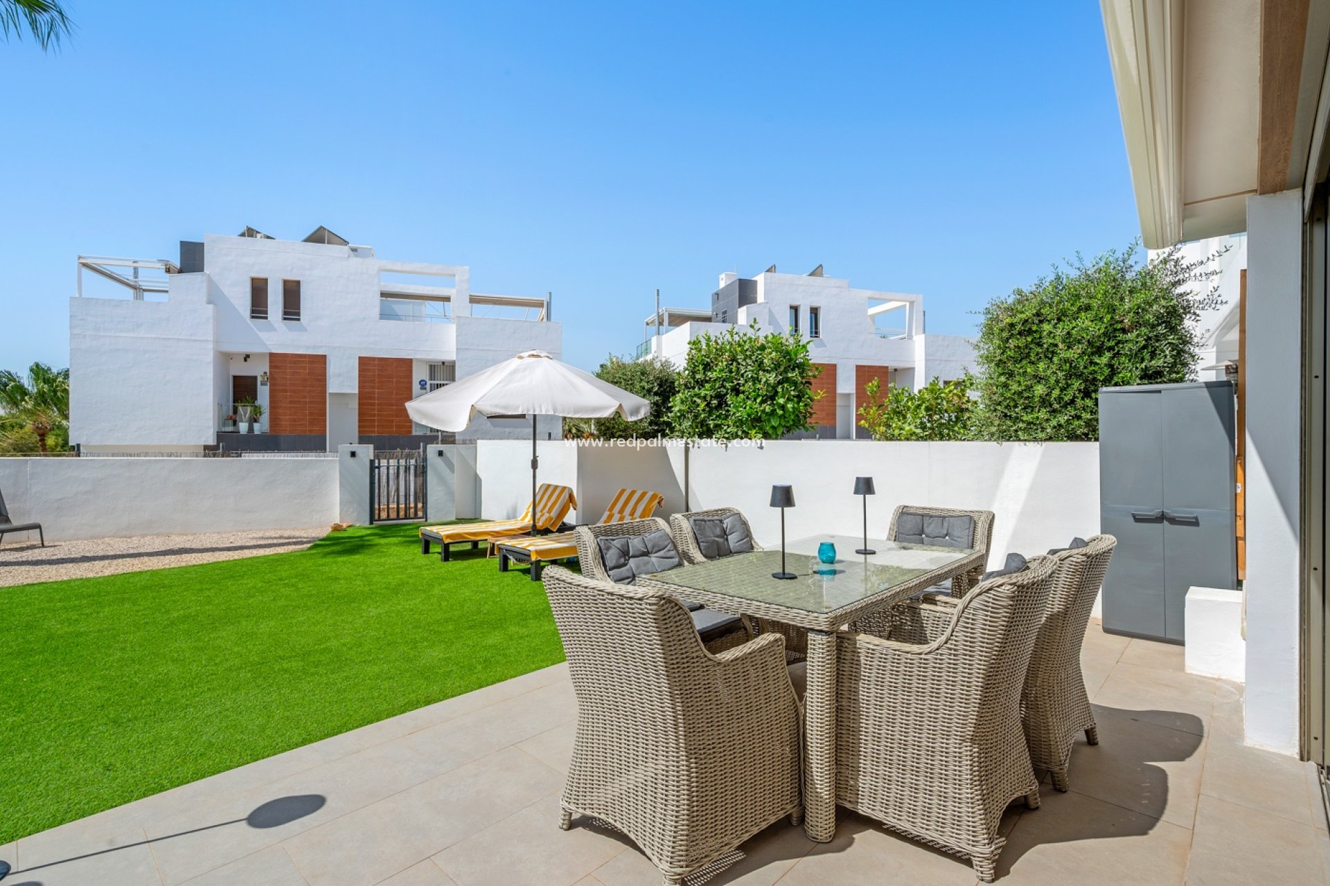 Återförsäljning - Villa -
Orihuela Costa - Villamartín