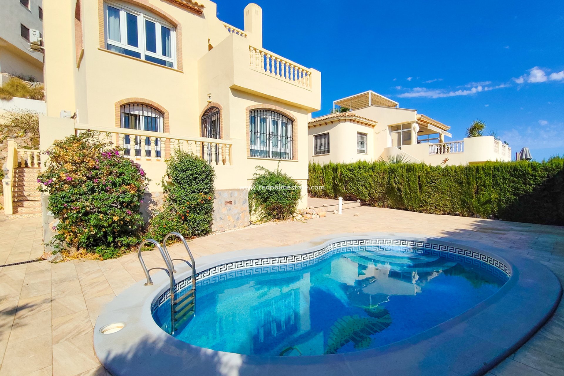Återförsäljning - Villa -
Orihuela Costa - Villamartín