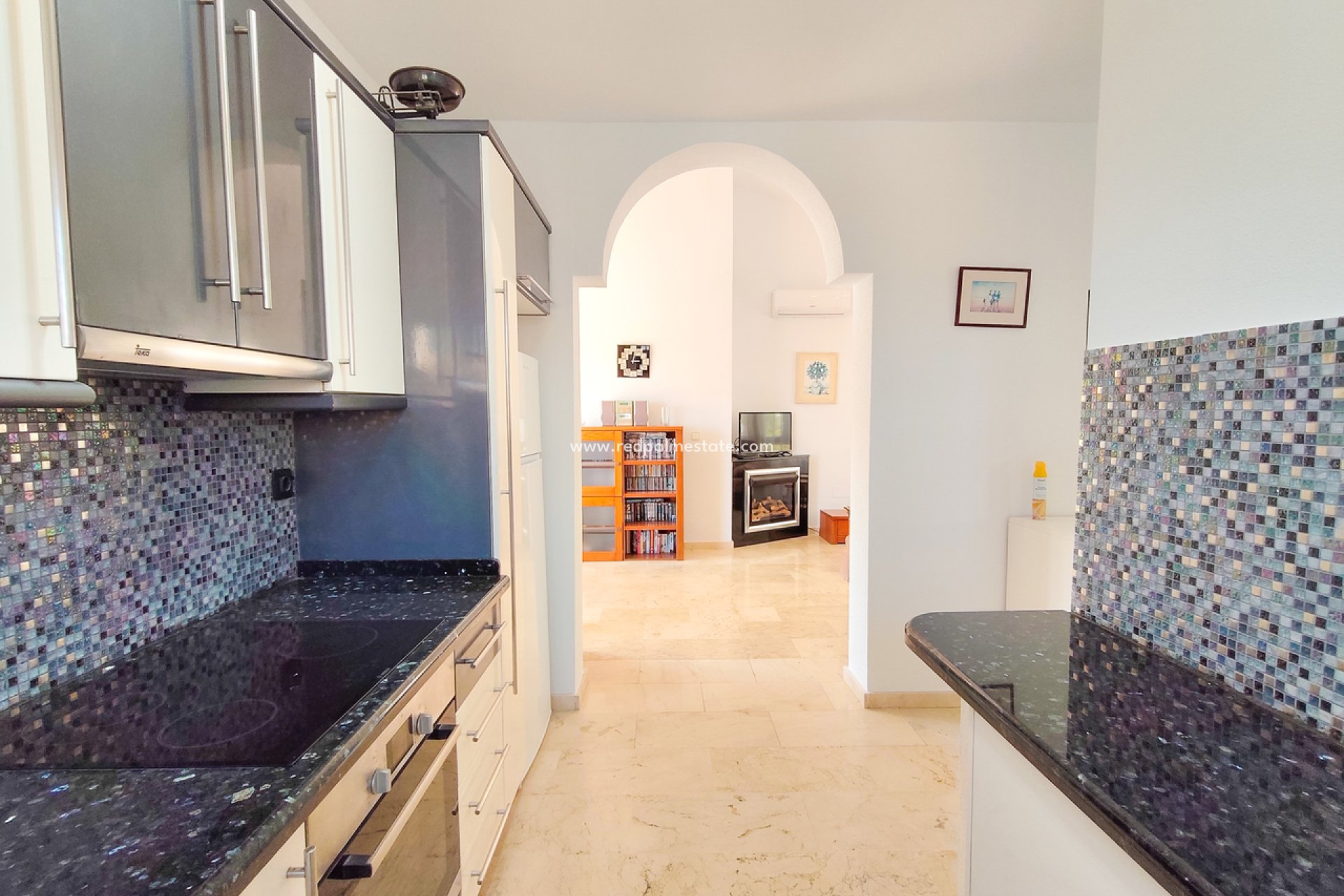 Återförsäljning - Villa -
Orihuela Costa - Villamartín