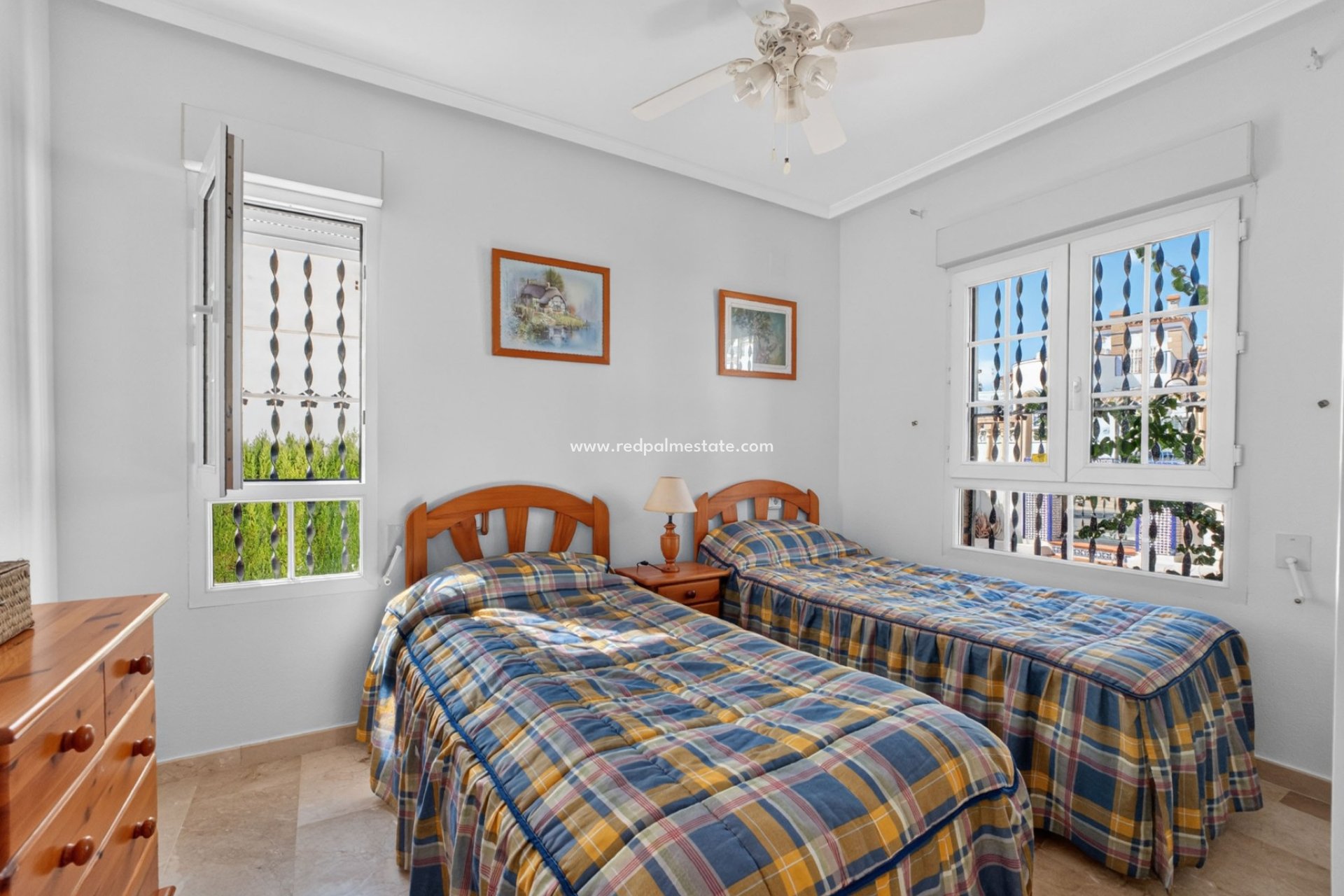 Återförsäljning - Villa -
Orihuela Costa - Villamartín