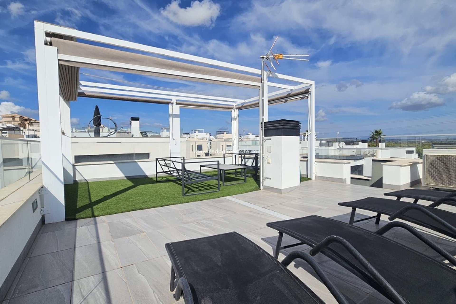 Återförsäljning - Villa -
Orihuela Costa - Villamartín