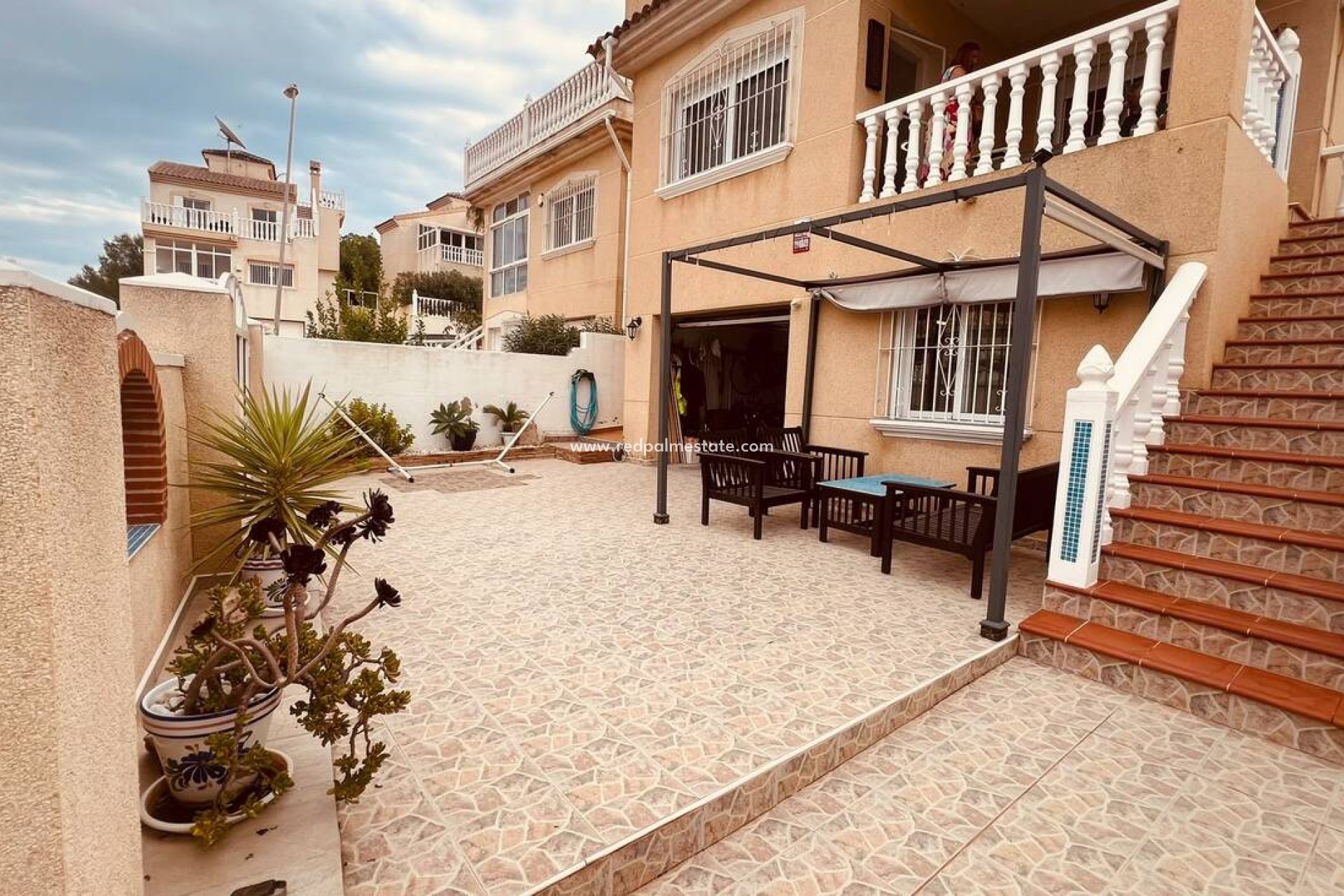 Återförsäljning - Villa -
Orihuela Costa - Villamartín