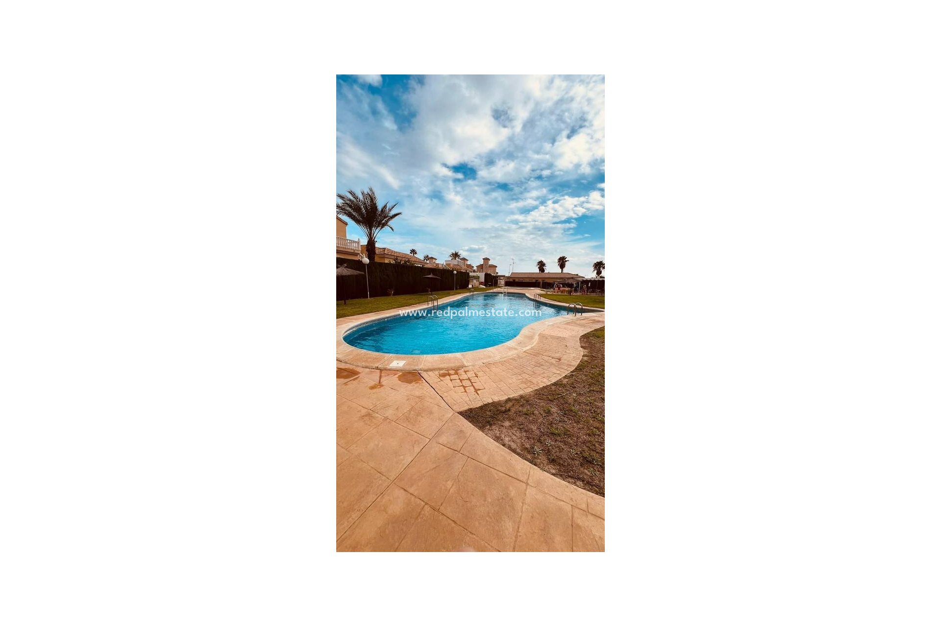 Återförsäljning - Villa -
Orihuela Costa - Villamartín