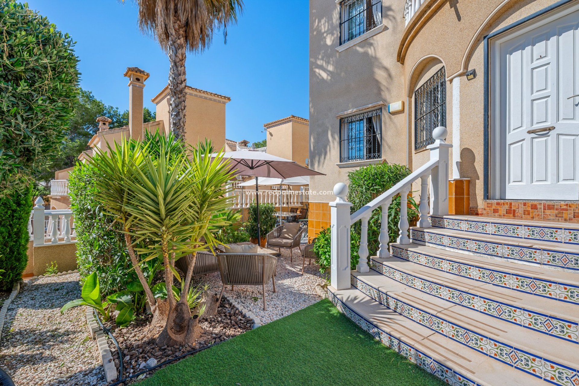 Återförsäljning - Villa -
Orihuela Costa - Villamartín