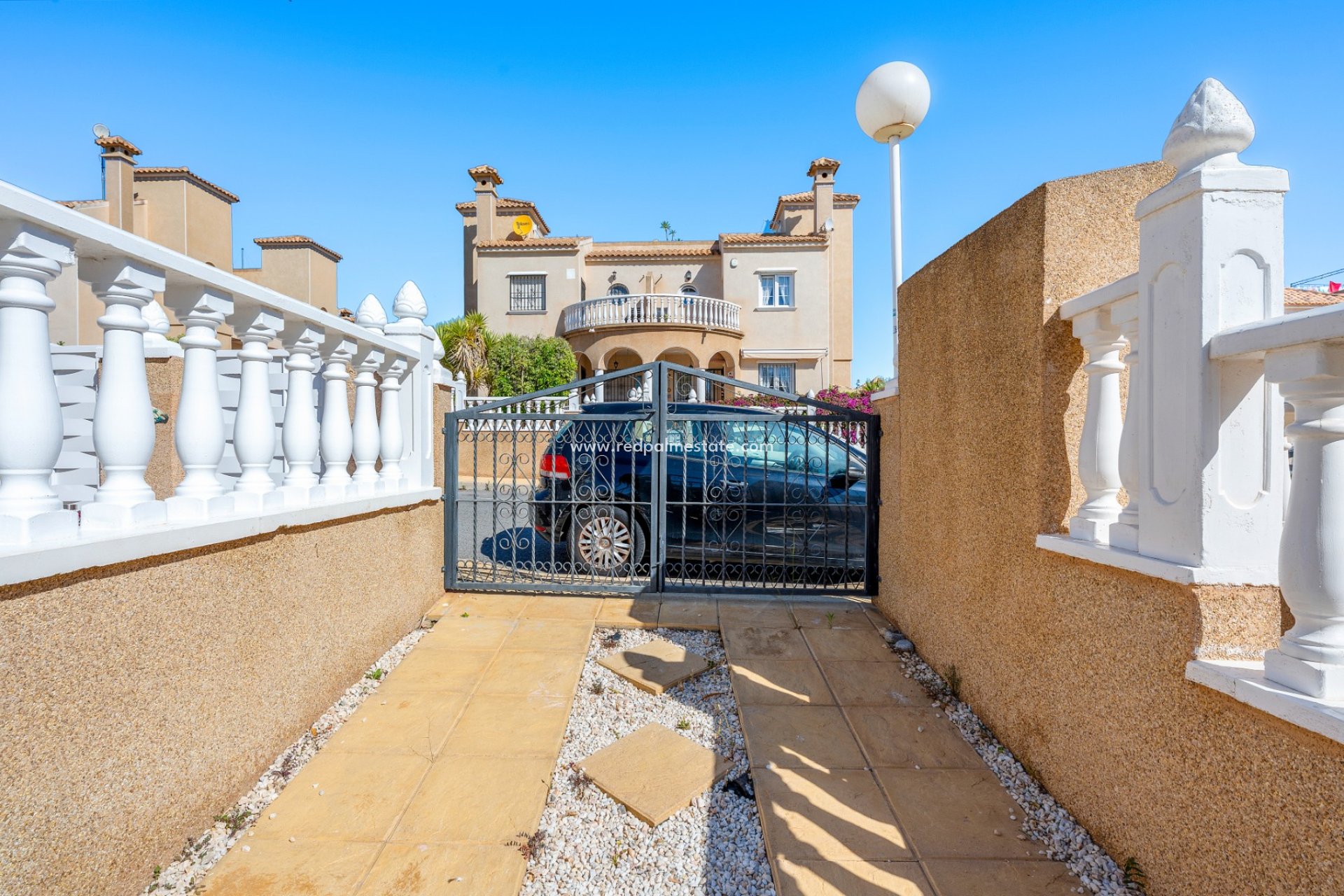 Återförsäljning - Villa -
Orihuela Costa - Villamartín