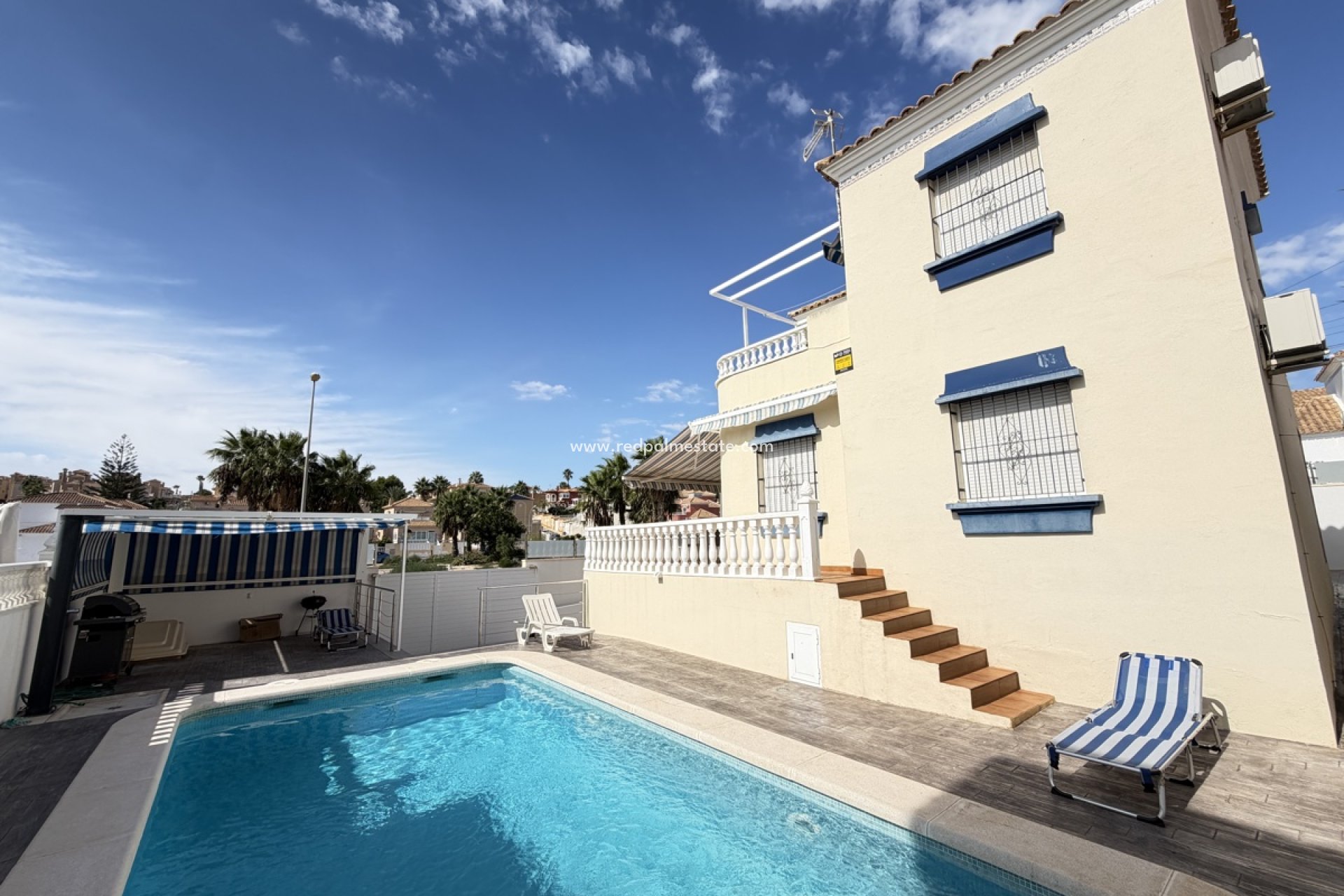 Återförsäljning - Villa -
Orihuela Costa - Villamartín
