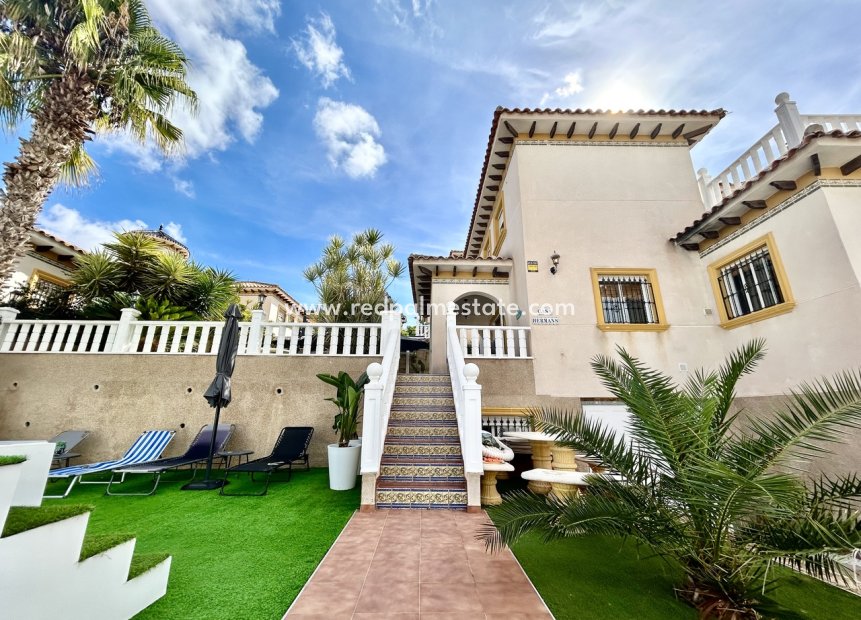 Återförsäljning - Villa -
Orihuela Costa - Villamartín