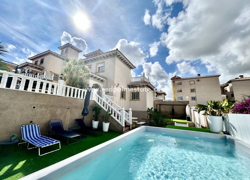 Återförsäljning - Villa -
Orihuela Costa - Villamartín