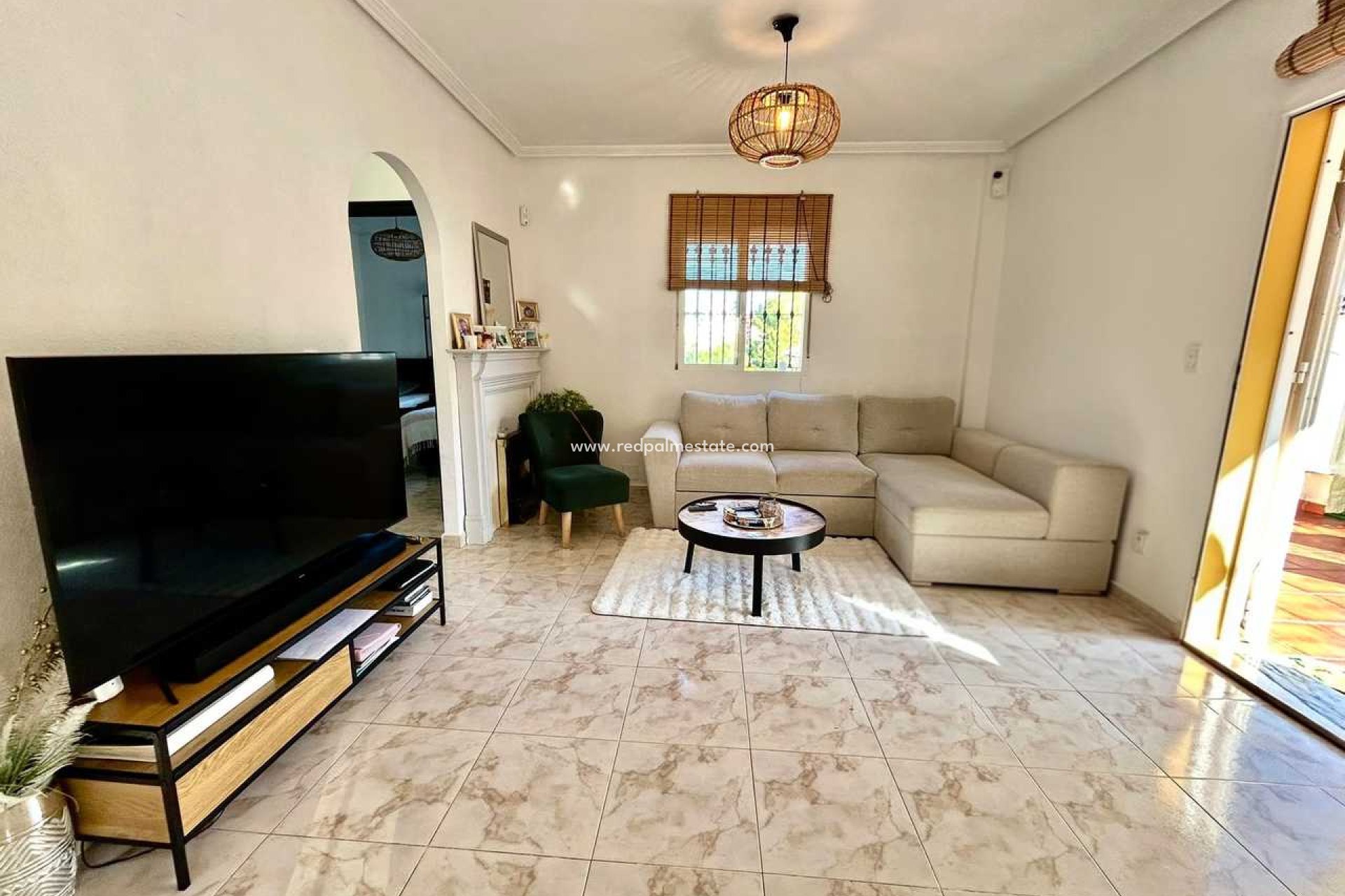 Återförsäljning - Villa -
Orihuela Costa - Villamartín