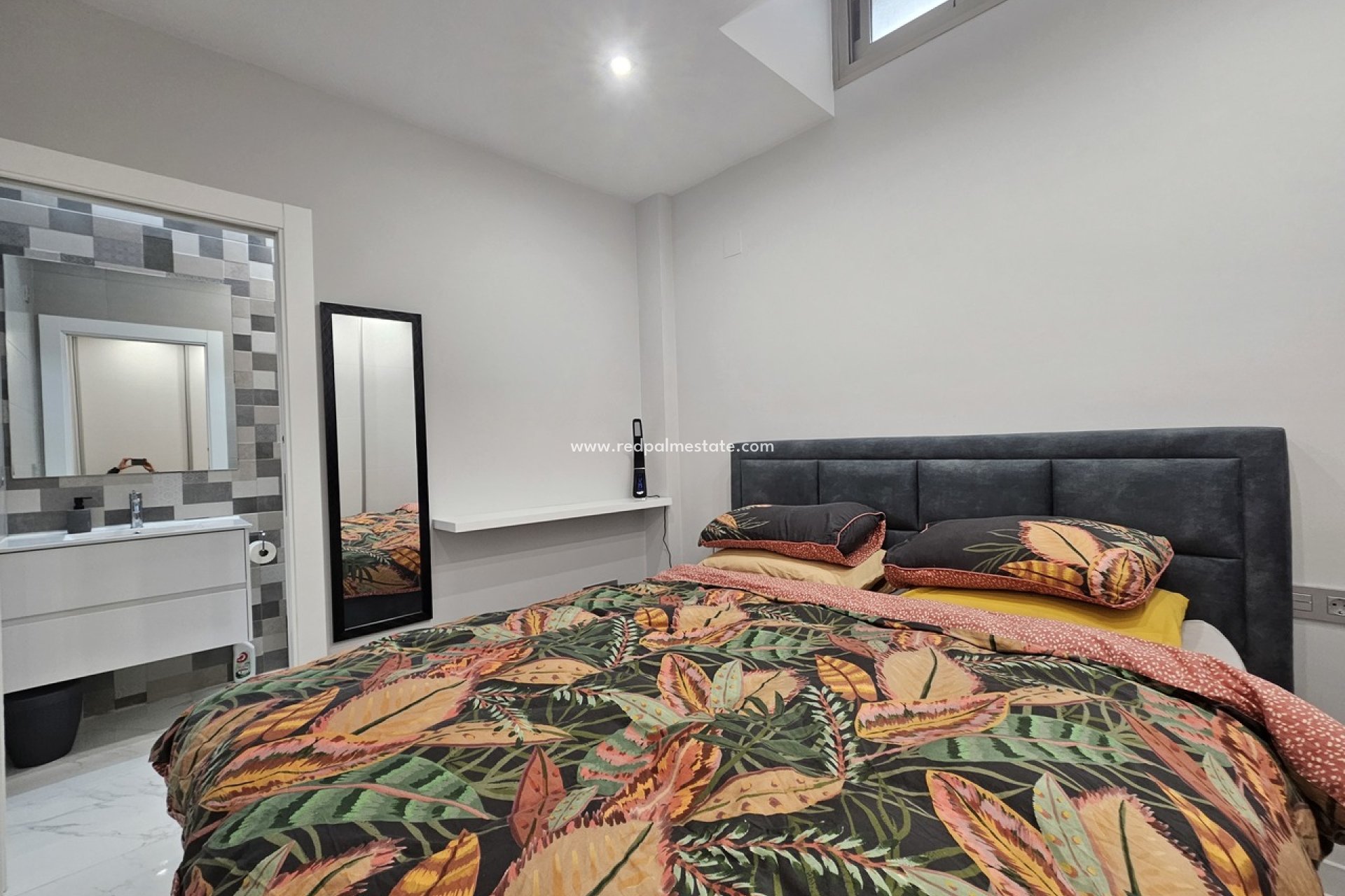 Återförsäljning - Villa -
Orihuela Costa - Villamartín