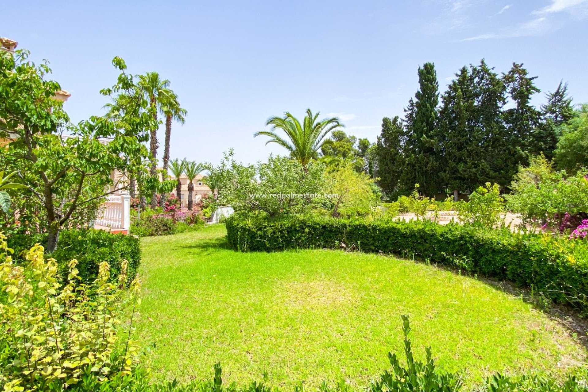 Återförsäljning - Villa -
Orihuela Costa - Villamartín