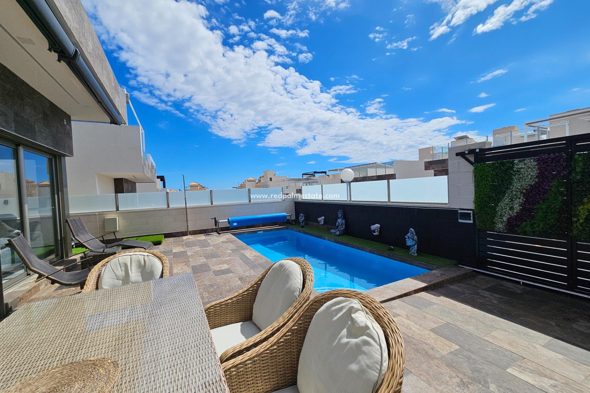 Återförsäljning - Villa -
Orihuela Costa - Villamartín