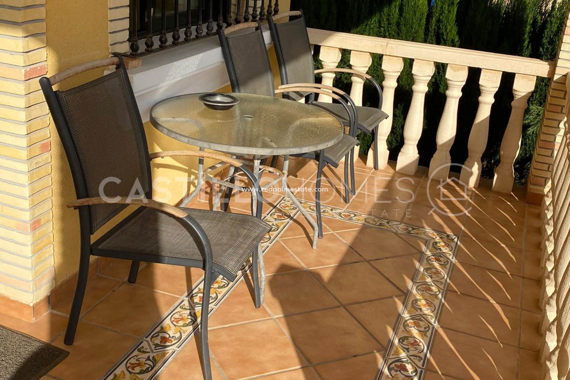 Återförsäljning - Villa -
Orihuela Costa - Villamartín