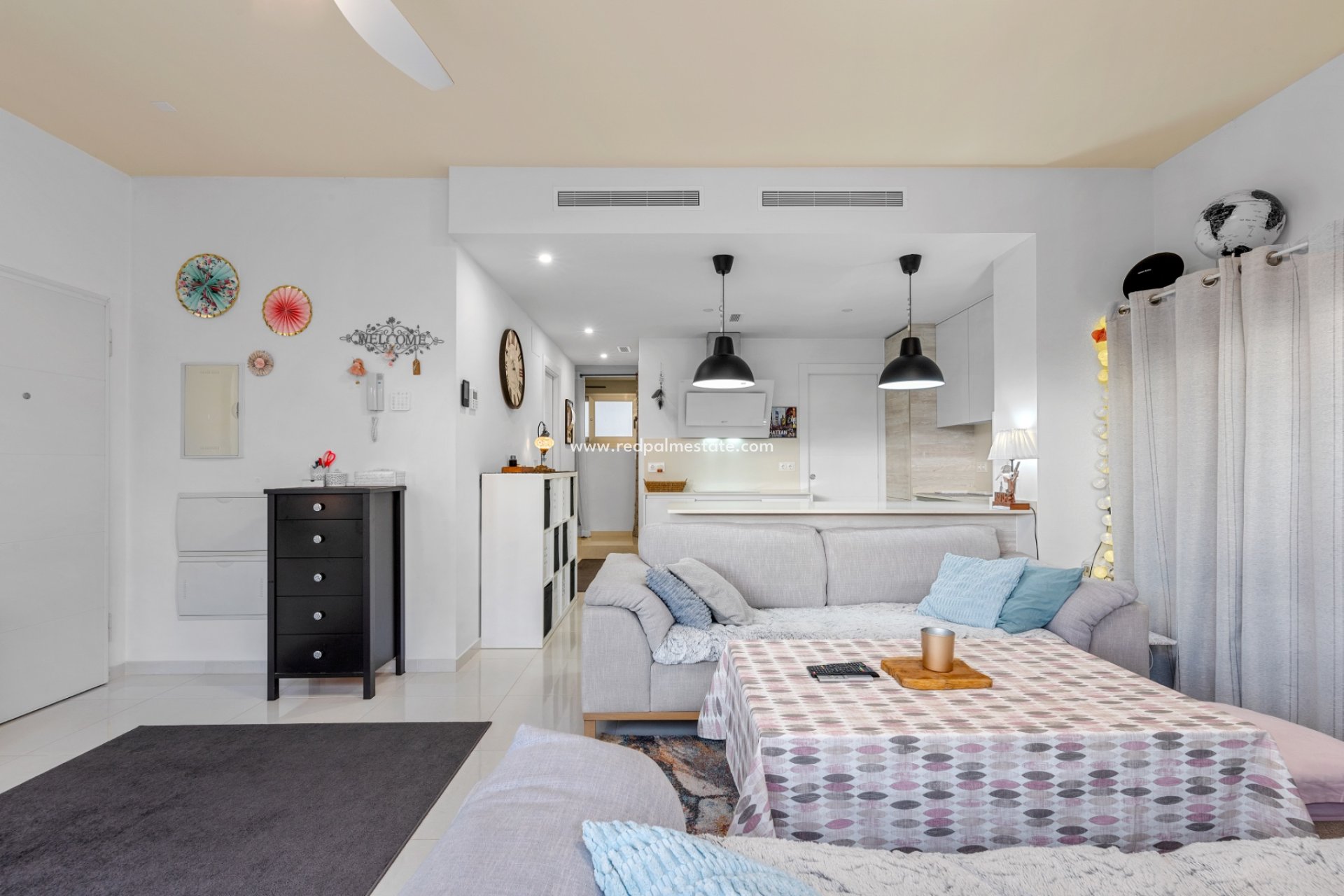 Återförsäljning - Villa -
Orihuela Costa - Villamartín