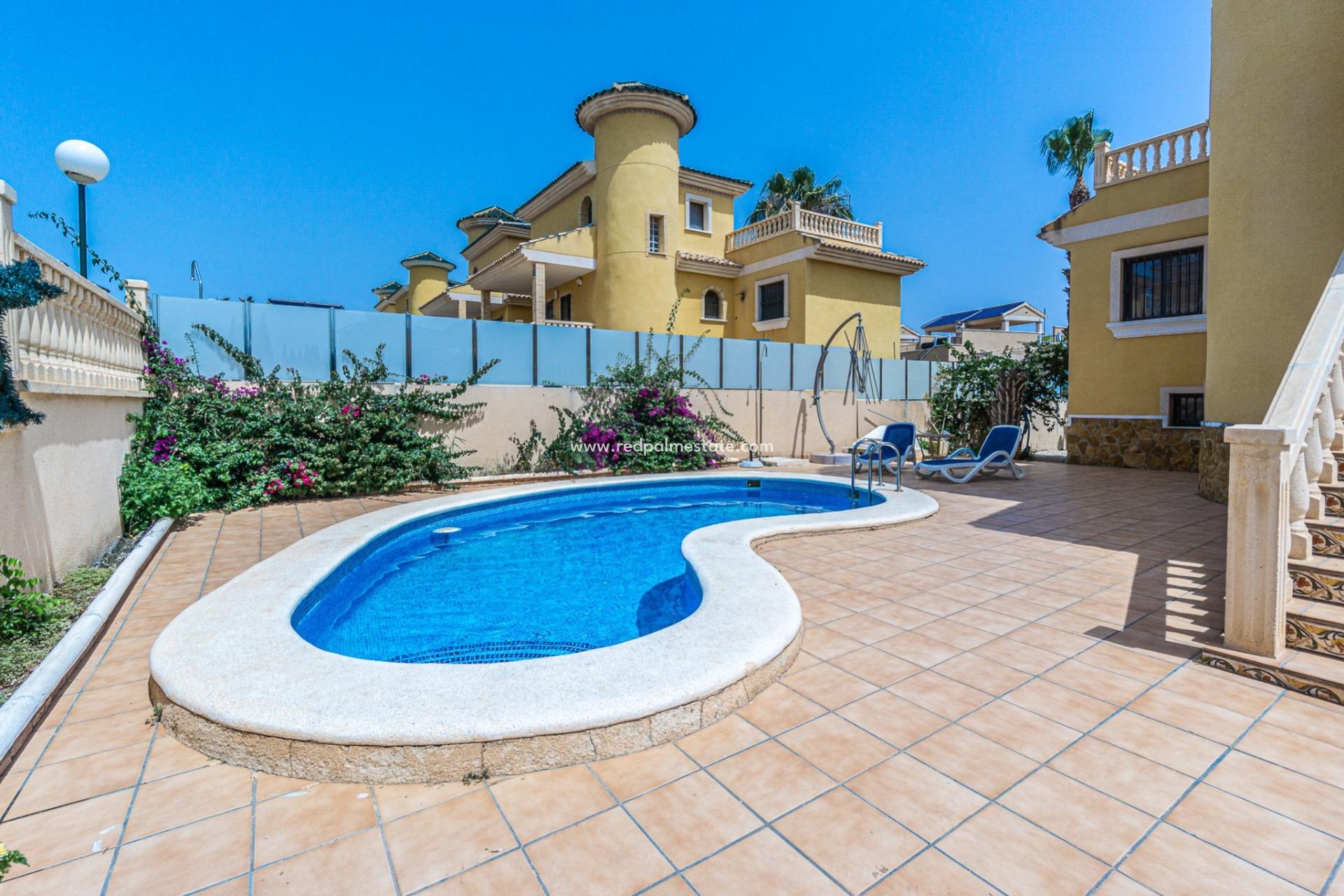 Återförsäljning - Villa -
Orihuela Costa - Villamartín