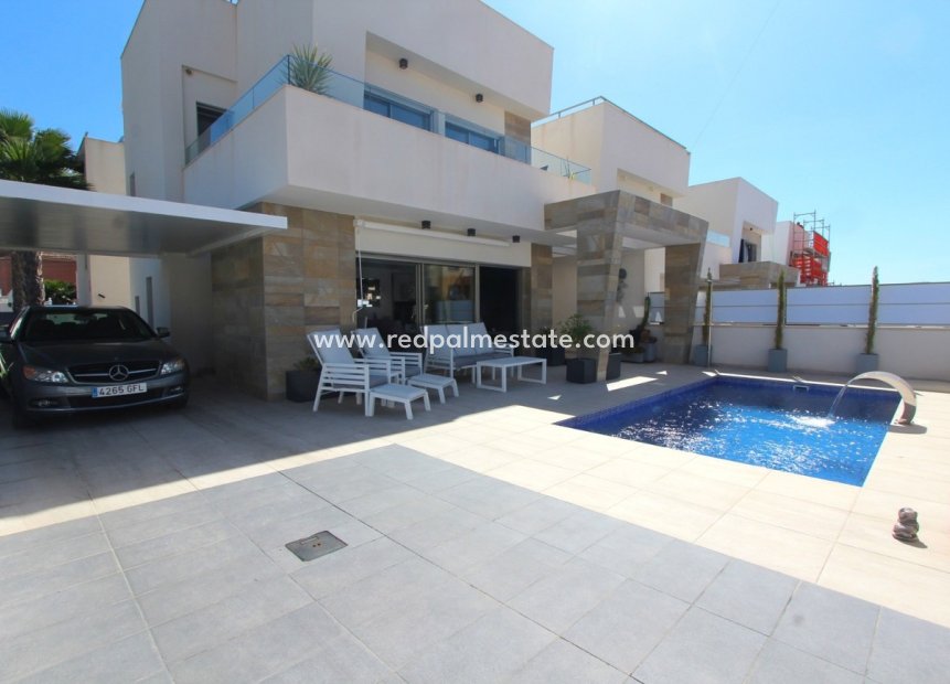 Återförsäljning - Villa -
Orihuela Costa - Villamartín