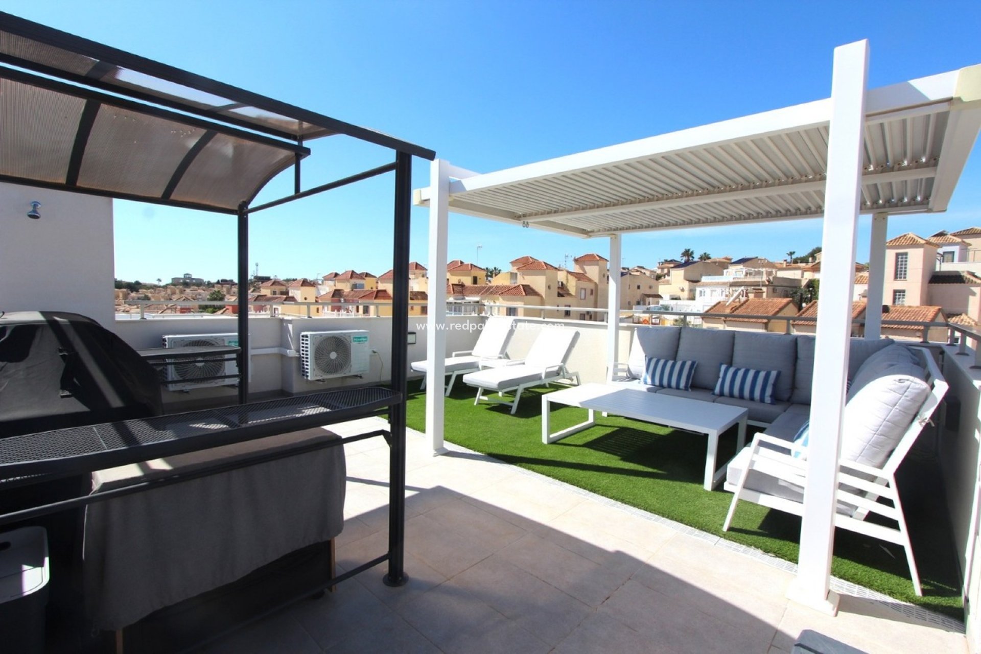 Återförsäljning - Villa -
Orihuela Costa - Villamartín