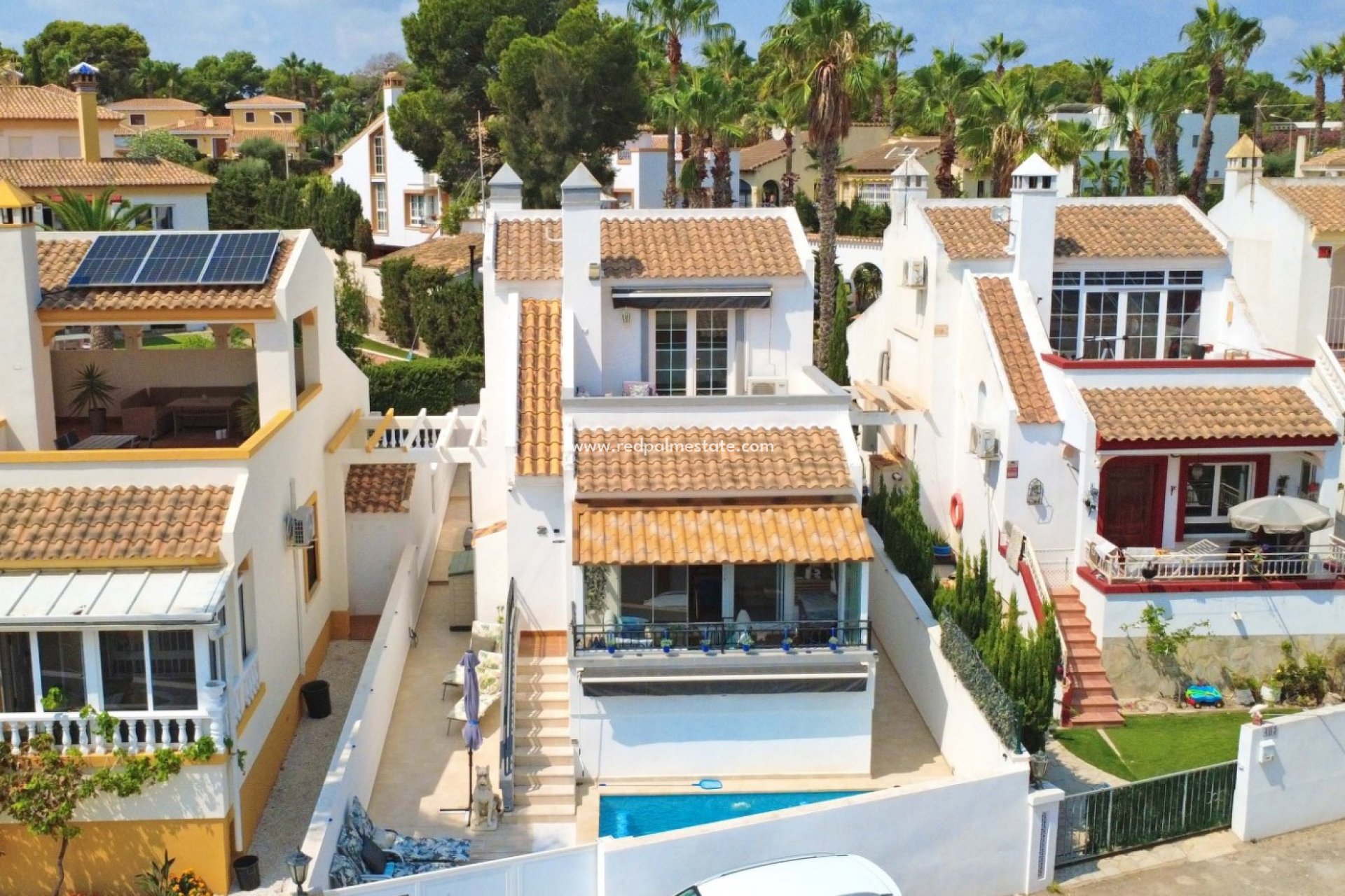 Återförsäljning - Villa -
Orihuela Costa - Villamartín