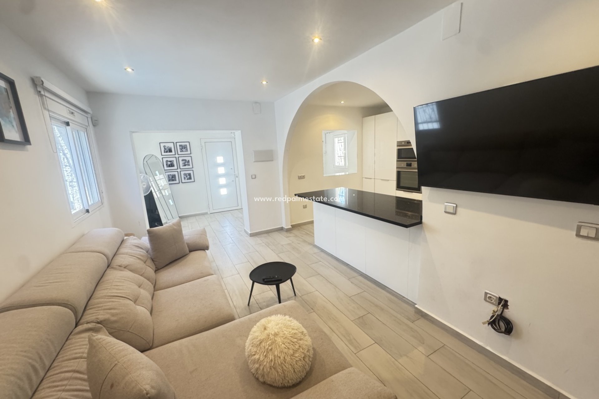 Återförsäljning - Villa -
Orihuela Costa - Villamartín