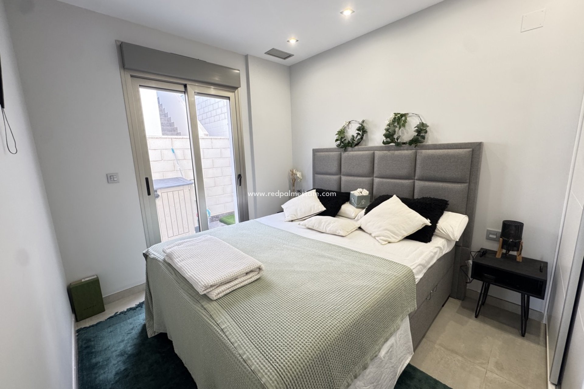 Återförsäljning - Villa -
Orihuela Costa - Villamartín