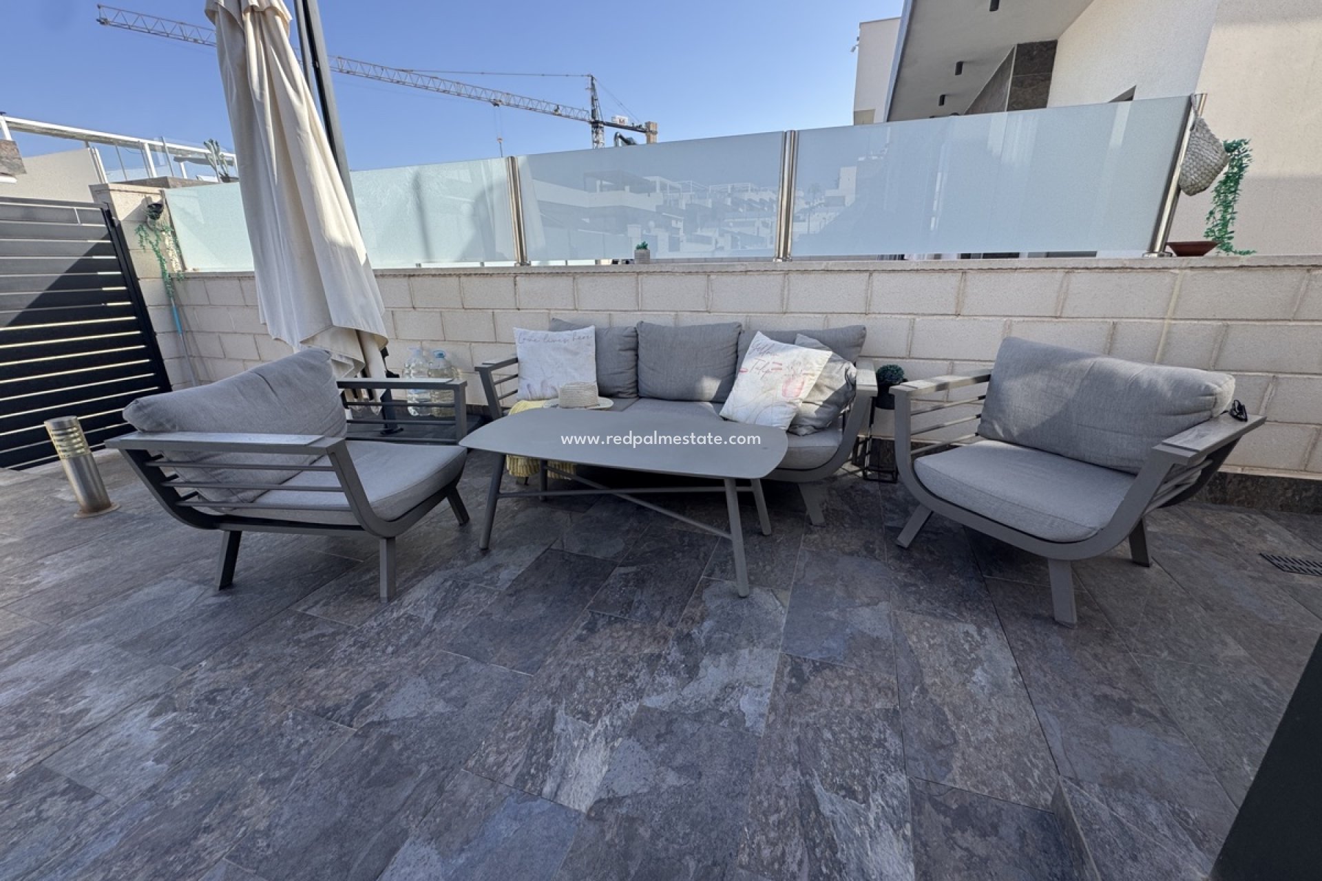 Återförsäljning - Villa -
Orihuela Costa - Villamartín