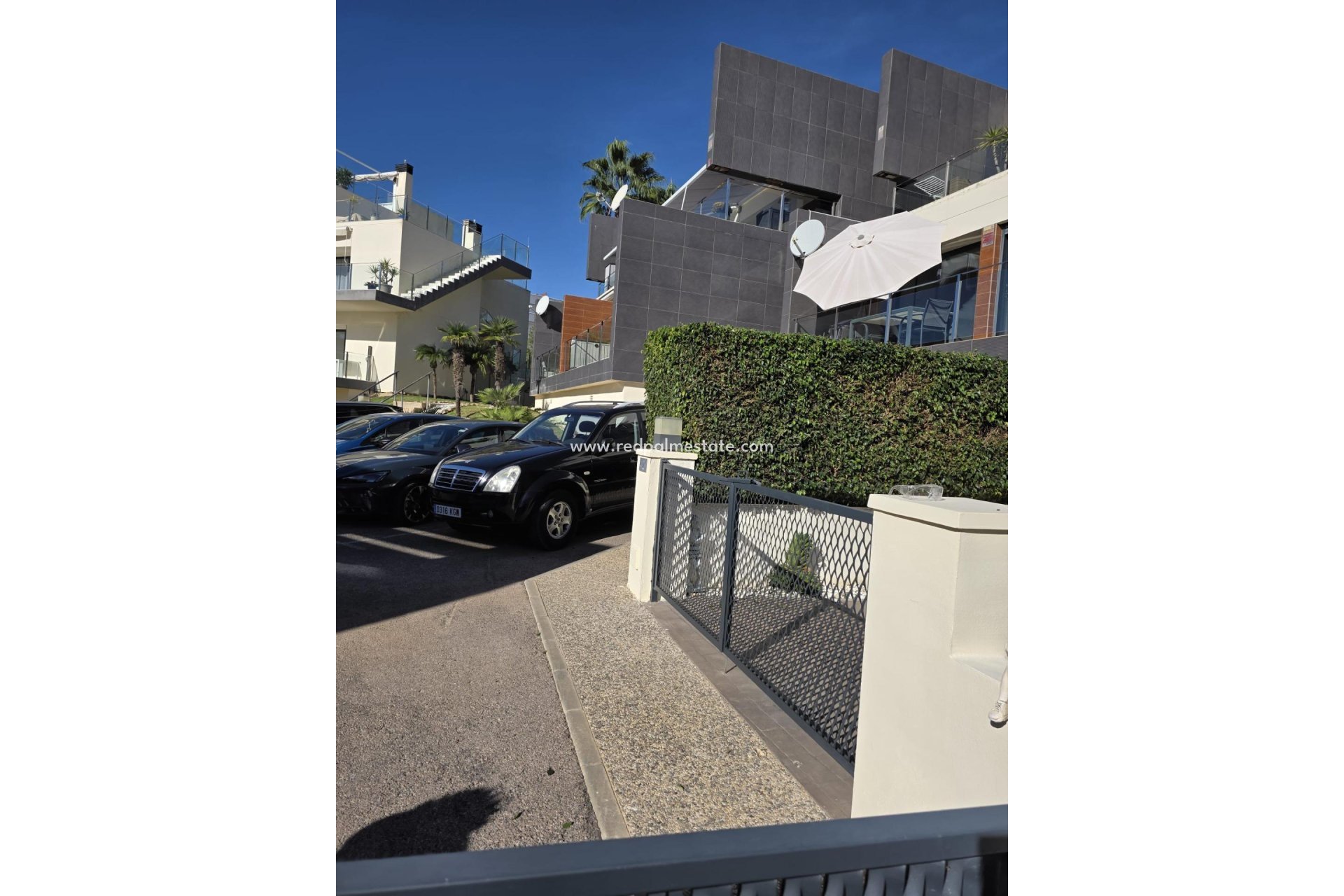 Återförsäljning - Villa -
Orihuela Costa - Villamartín