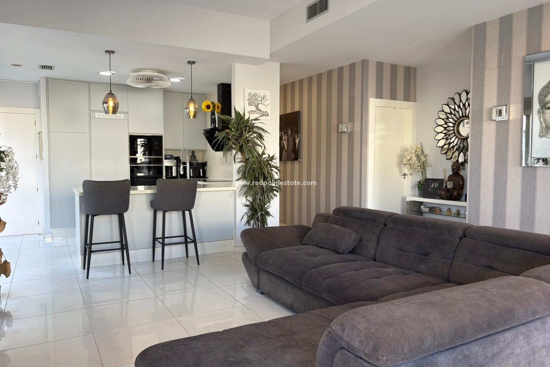 Återförsäljning - Villa -
Orihuela Costa - Villamartín